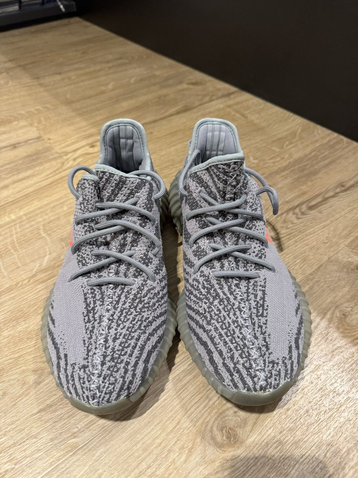 Yeezy Yeezy 350 Boost Beluga 2.0 Size US 9.5 / EU 42-43 - 1 Thumbnail