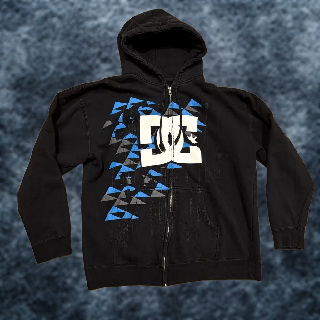 Vintage VINTAGE DC Shoes Zip Up Hoodie Sweatshirt Large Black DC Shoes Skateboarding Mens L Zip Full Zip Crew Neck Size US L / EU 52-54 / 3 - 1 Thumbnail