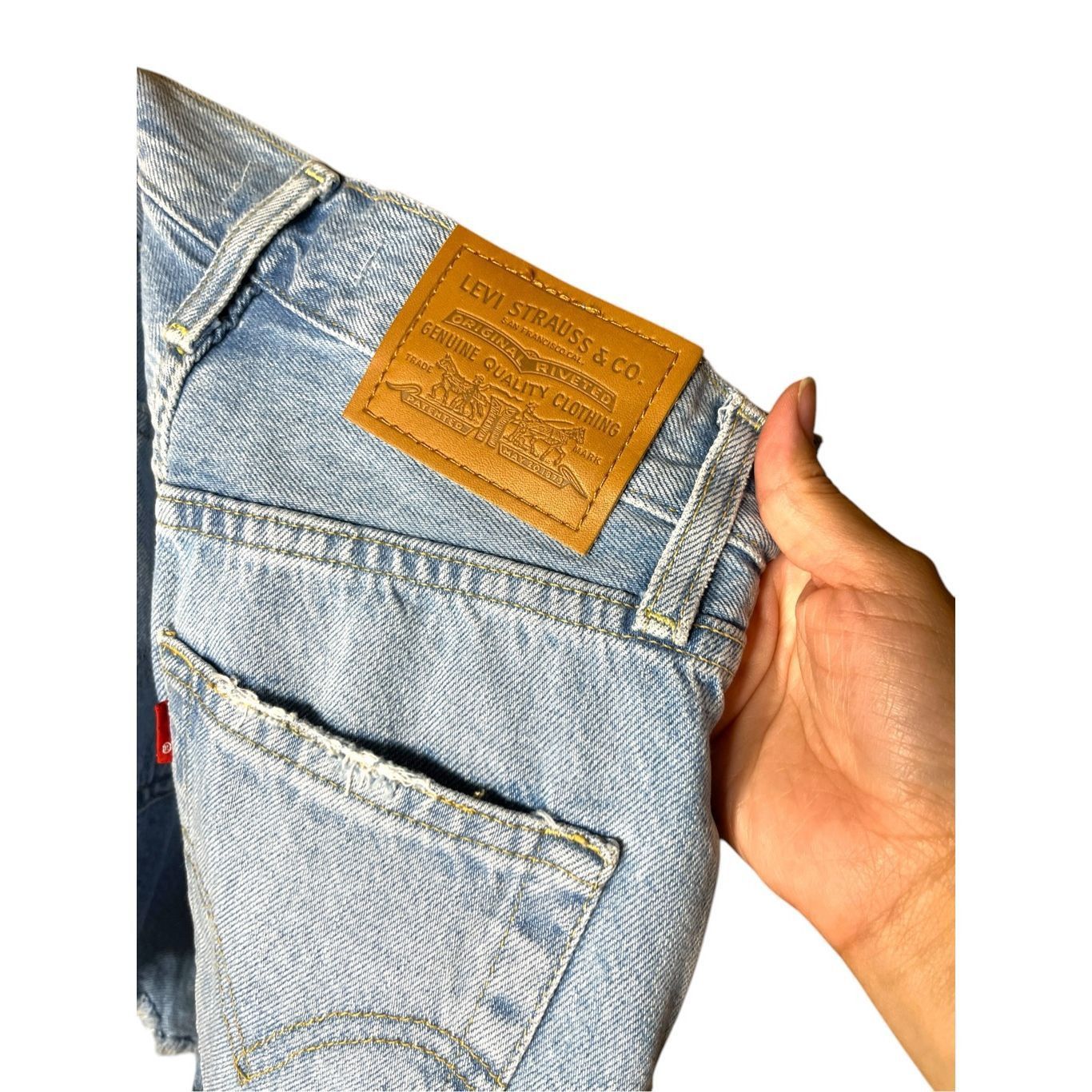 Levi's Levi’s Premium Ribcage High Waisted Shorts Size 24 Size 24" / US 00 / IT 34 - 7 Thumbnail