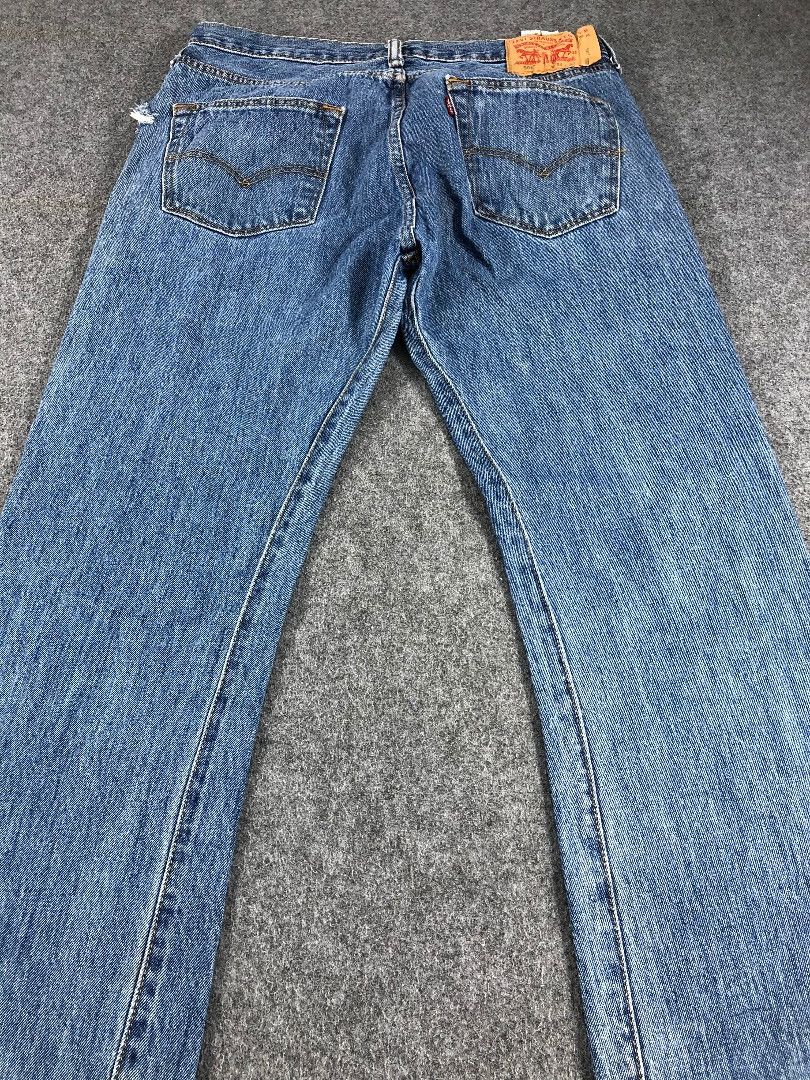Levi's Vintage Light Wash Levis 501 Jeans-JM779 Size US 34 / EU 50 - 4 Thumbnail