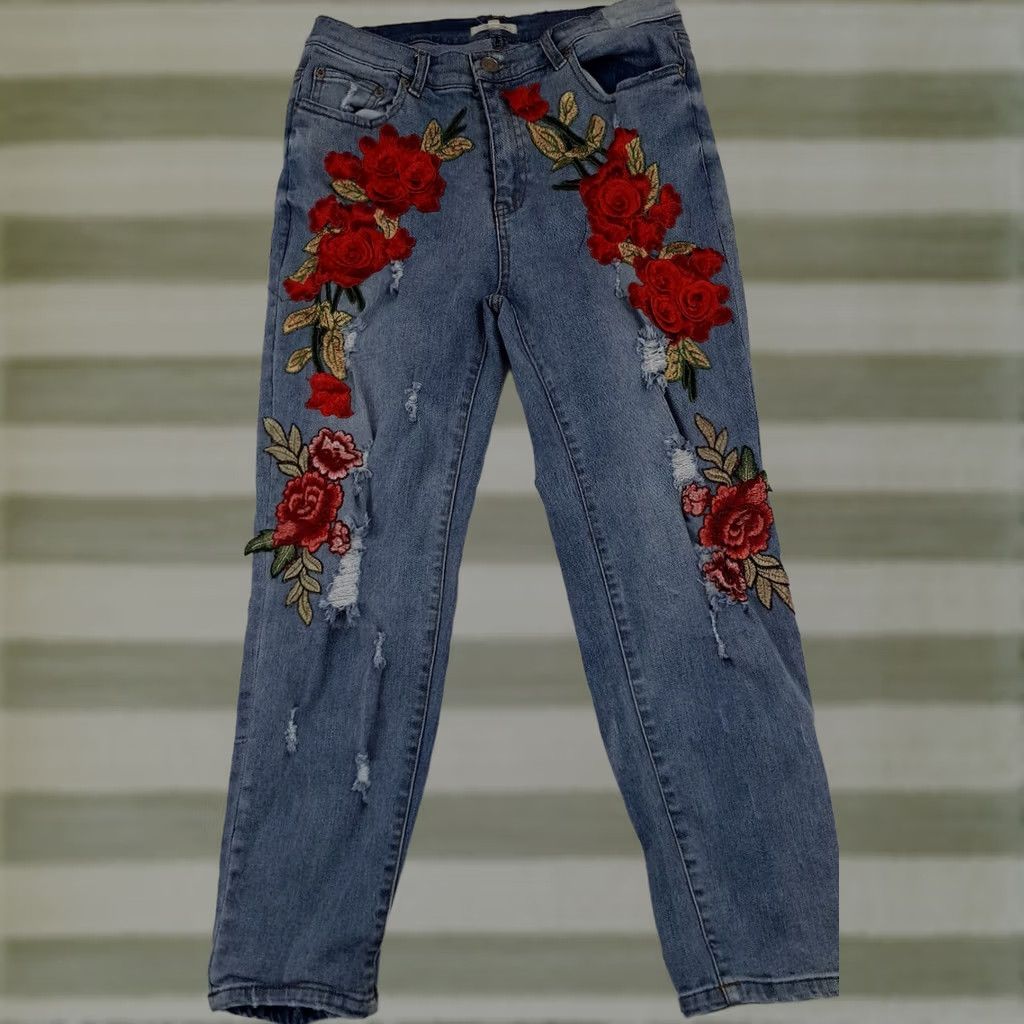 Vintage Jella C. Roses Embroidered Blue Jeans Stressed Medium Stretch Jeans Women M Blue Embroidered Roses 90s Theme Womens Bleue Size 32" / US 10 / IT 46 - 1 Thumbnail