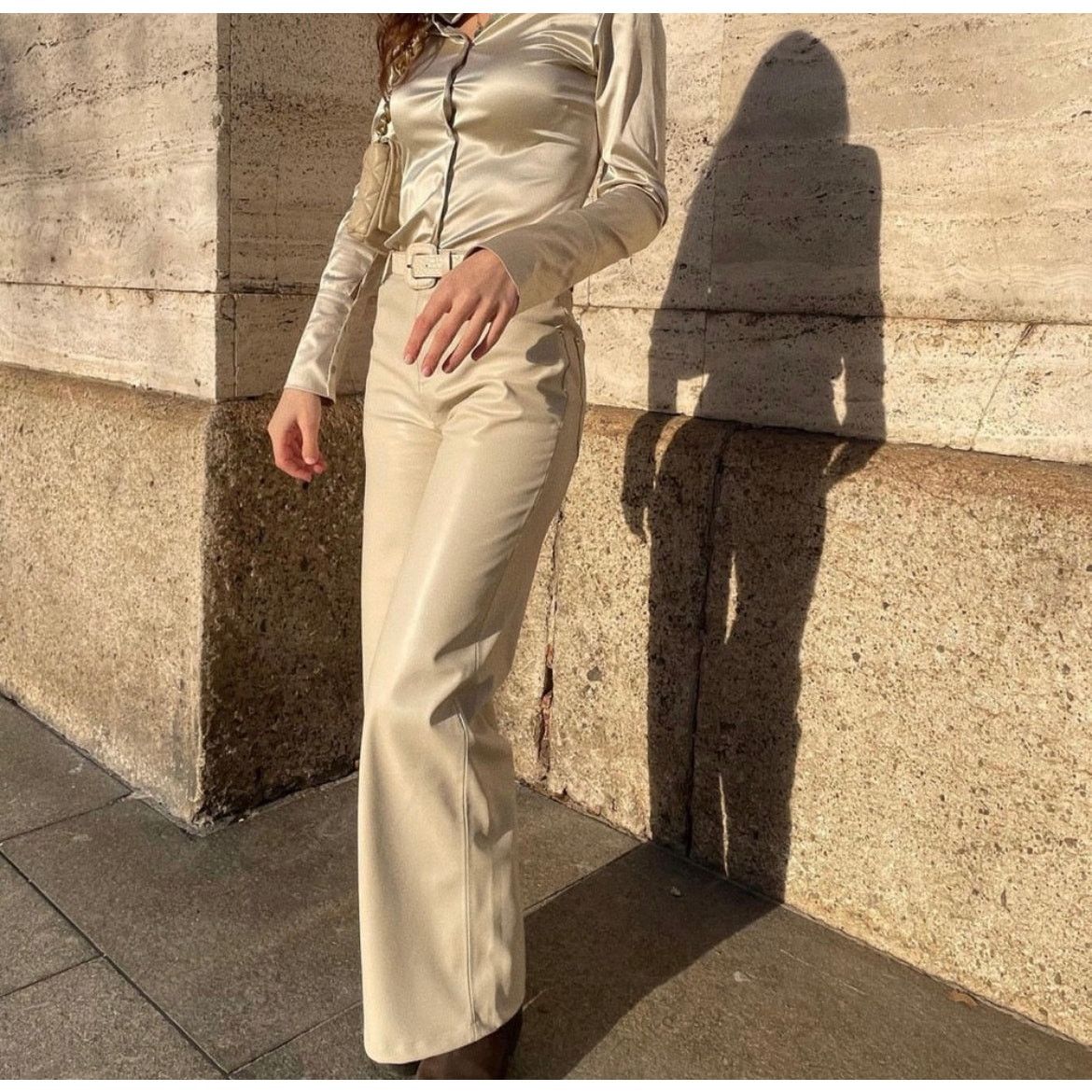 Zara ZARA BLOGGER FAVORITE STRAIGHT LEG FAUX LEATHER PANTS BEIGE Size 28" / US 6 / IT 42 - 3 Thumbnail