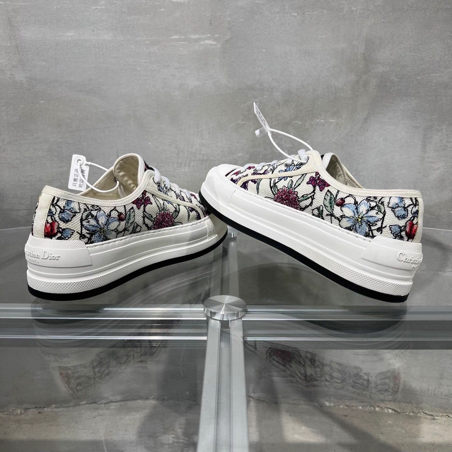 Dior DIOR Walk'n'Dior Embroidered Platform Wmns 37.5 Size US 6.5 / IT 36.5 - 5 Thumbnail