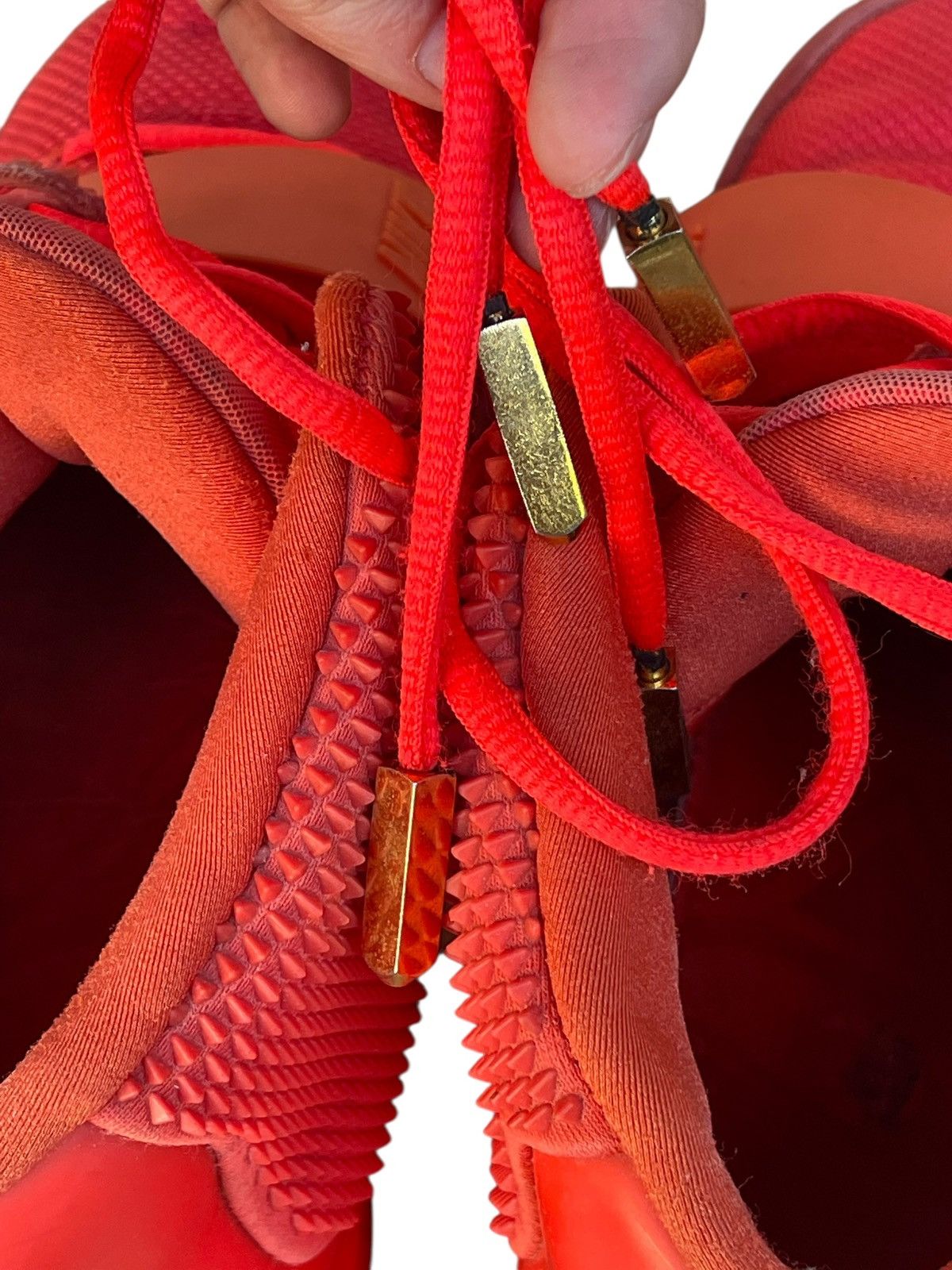 Kanye West × Nike Nike Yeezy red Octobers Size US 9.5 / EU 42-43 - 7 Thumbnail