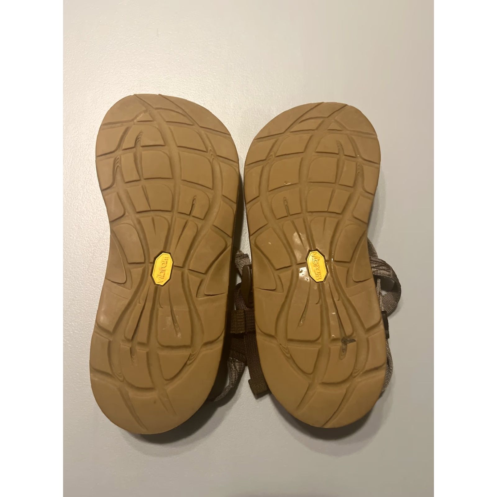 Chaco Chaco Z1 Classic Sandal Mens 11 Brown Black Vibram Sole Slip-On Sport Beach Activewear Casual Shoes Men Size ONE SIZE - 5 Thumbnail
