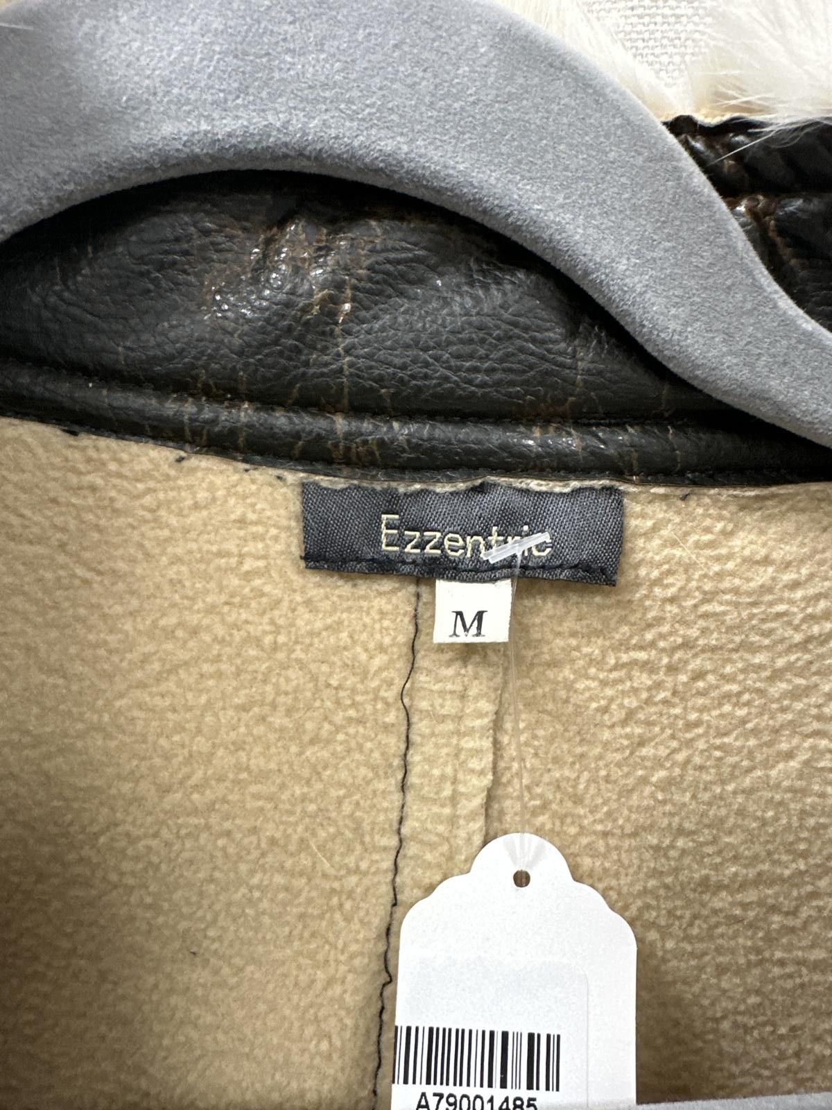 Designer Ezzentric Women's Black Leather Jacket with Faux Fur Trim Size M / US 6-8 / IT 42-44 - 4 Thumbnail