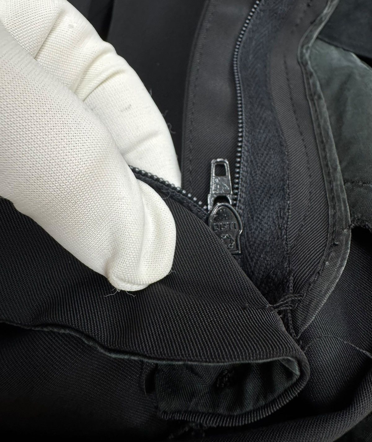 Prada Prada Milano Nylon Dress Pants size 40 Size 27" / US 4 / IT 40 - 15 Thumbnail