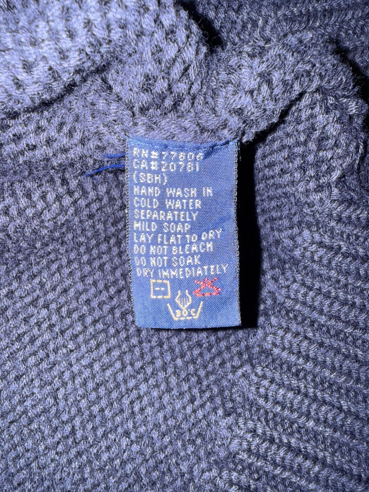 Tommy Hilfiger Vintage Tommy Hilfiger Crest Logo Knit Sweater L Size US L / EU 52-54 / 3 - 5 Thumbnail