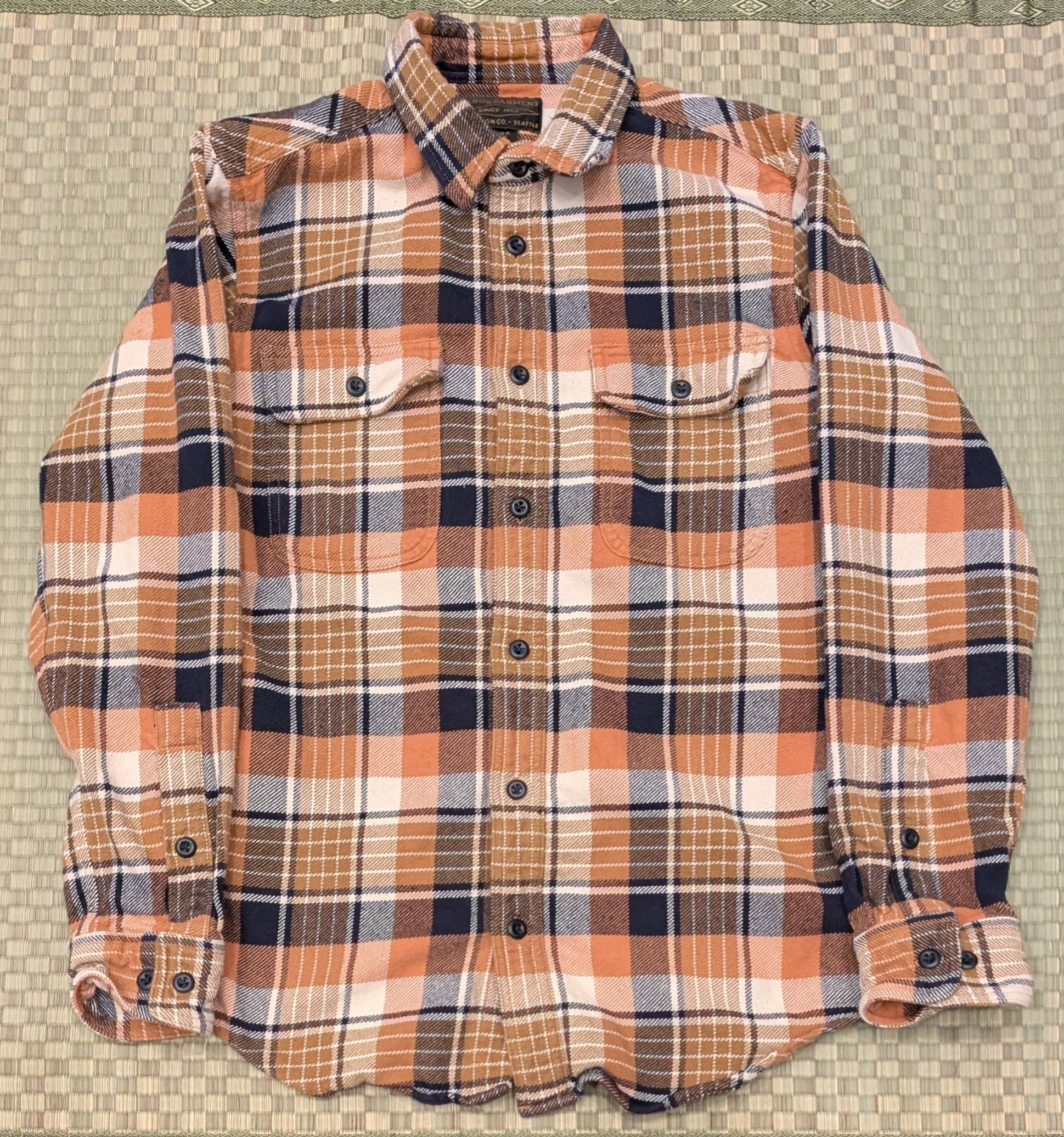 Filson Filson Vintage Flannel Work Shirt Navy Cumin Red Size US M / EU 48-50 / 2 - 1 Thumbnail
