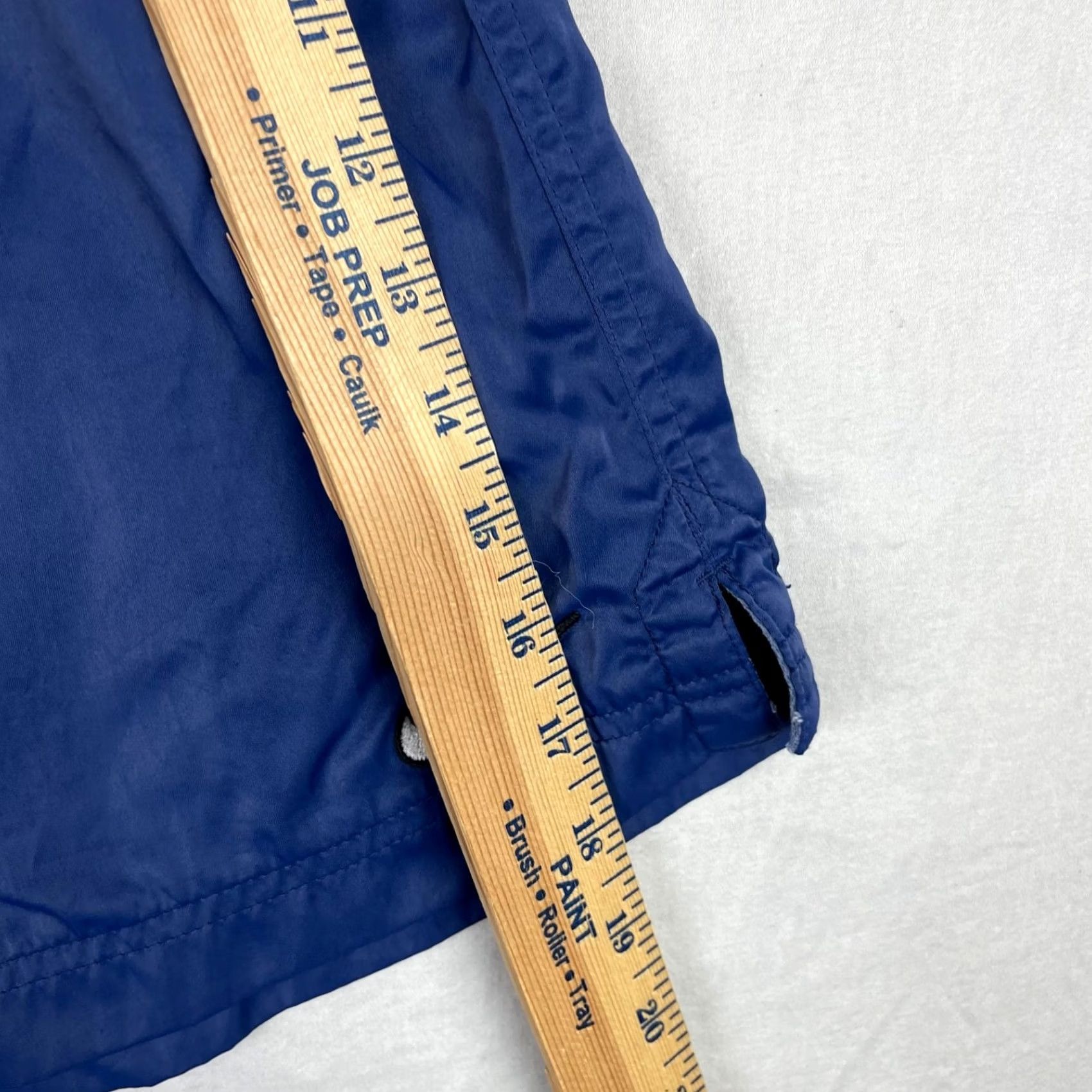 Nike Nike Shorts Men XL Navy 90s Vintage Athletic Drawstring Quick Dry Outdoor Sports Size US 36 / EU 52 - 7 Thumbnail