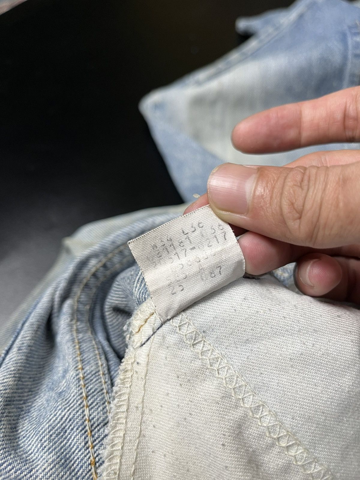 Levi's × Levi's Vintage Clothing 80s Vintage Levis 20517 Orange Tab Distressed Jeans Size US 32 / EU 48 - 8 Thumbnail