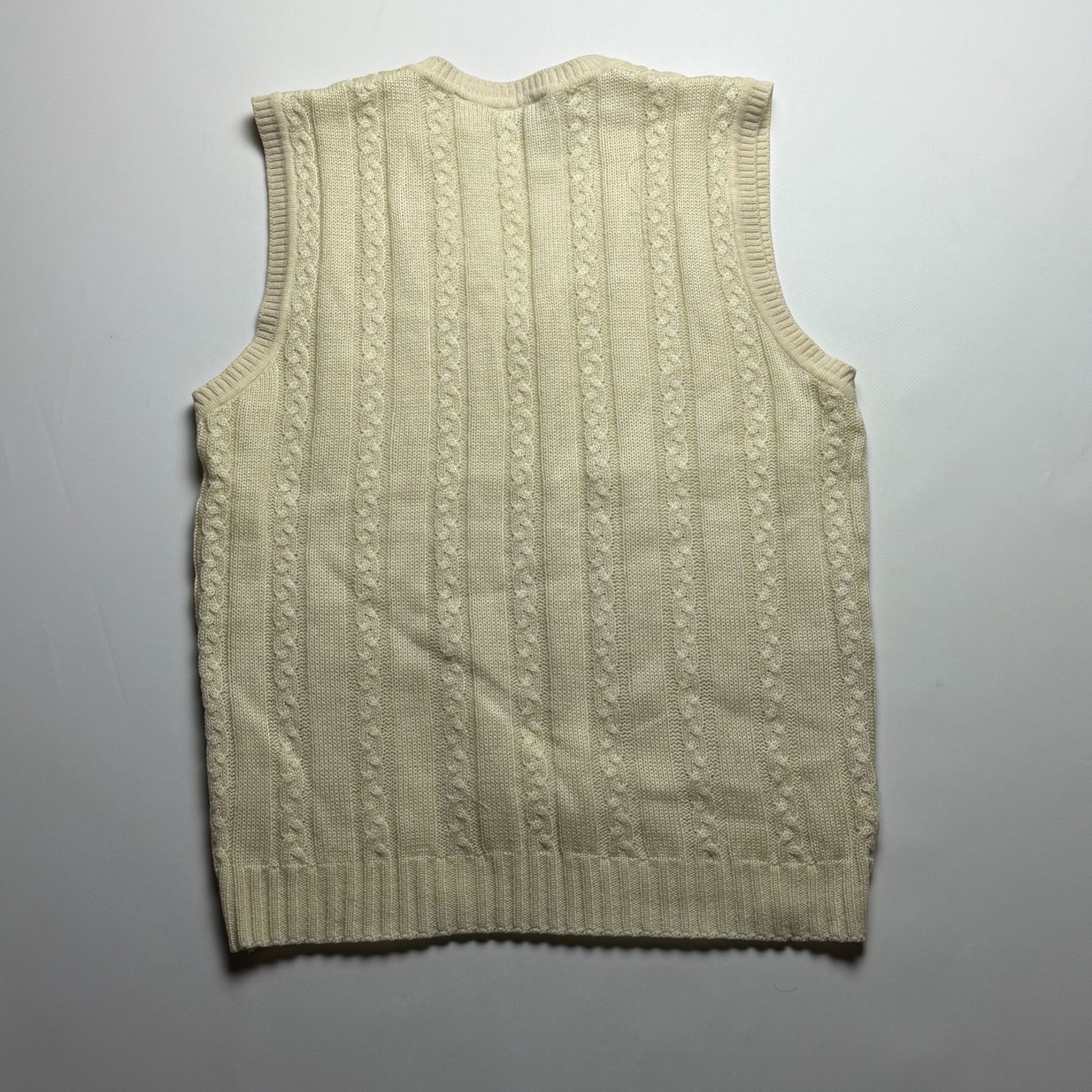 Lacoste Vintage 90s Lacoste Knitted V-Neck Vest Cream/Off-White Size Size M / US 6-8 / IT 42-44 - 4 Thumbnail