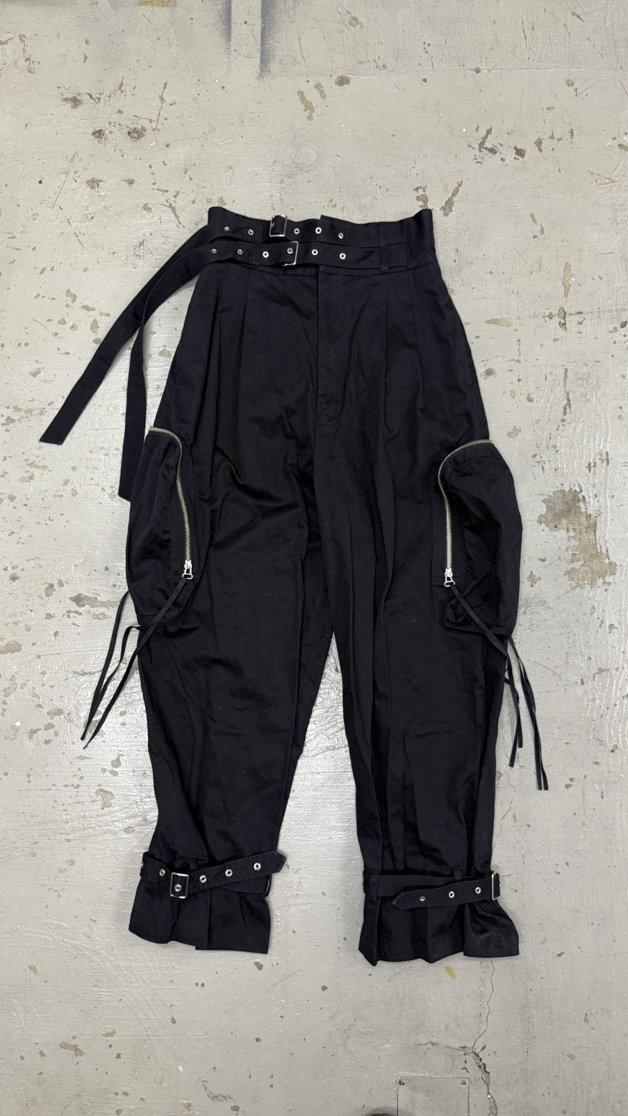 If Six Was Nine Maison Special Bondage Cargo Pants.⁣⁣ Size US 27 - 4 Thumbnail