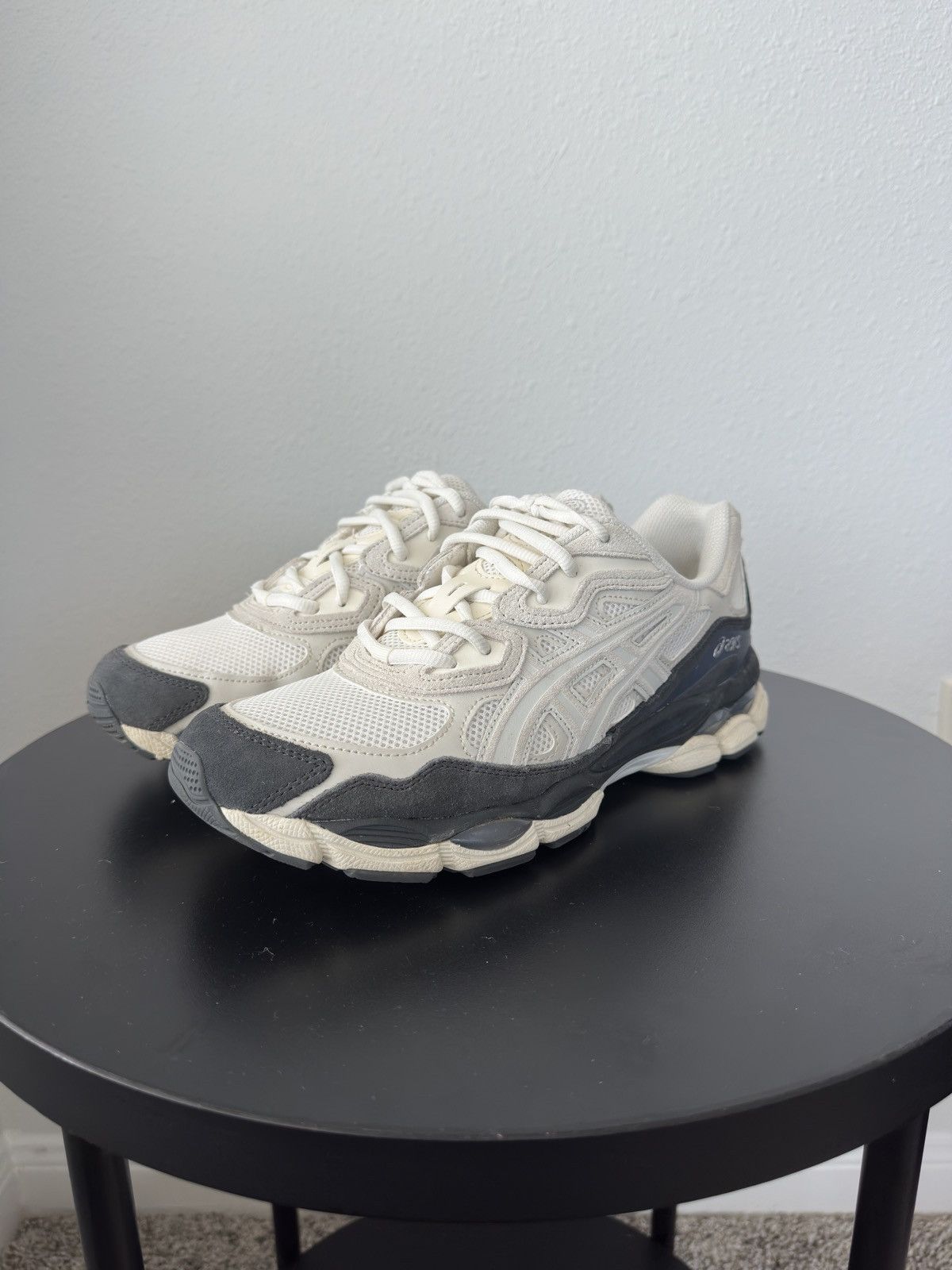 Asics Asics Gel NYC White Smoke Grey Size US 9 / EU 42 - 1 Thumbnail
