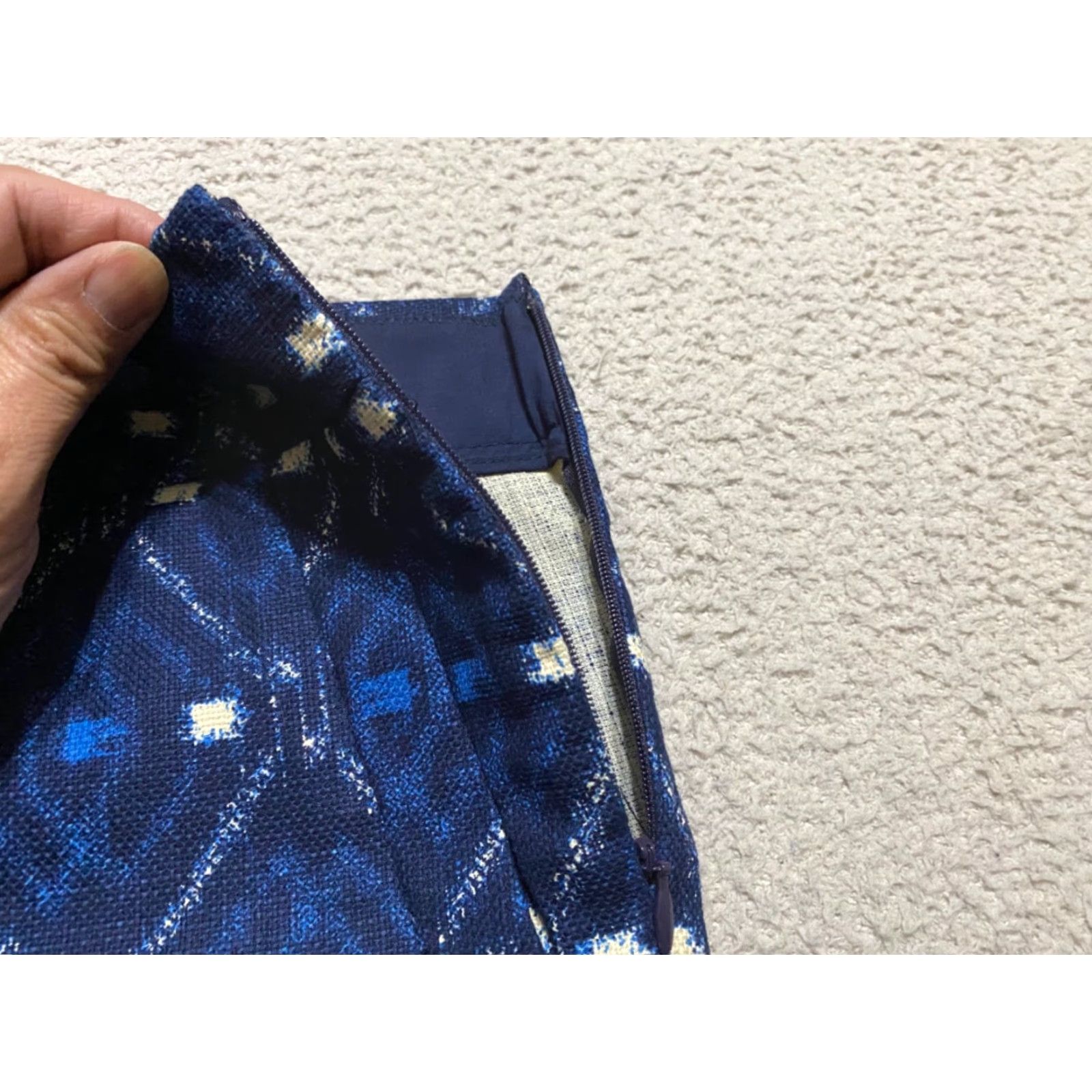 J.Crew J. Crew Shorts Womens Large Blue Geometric Chino Pockets Inseam 4" Size 27" / US 4 / IT 40 - 7 Thumbnail