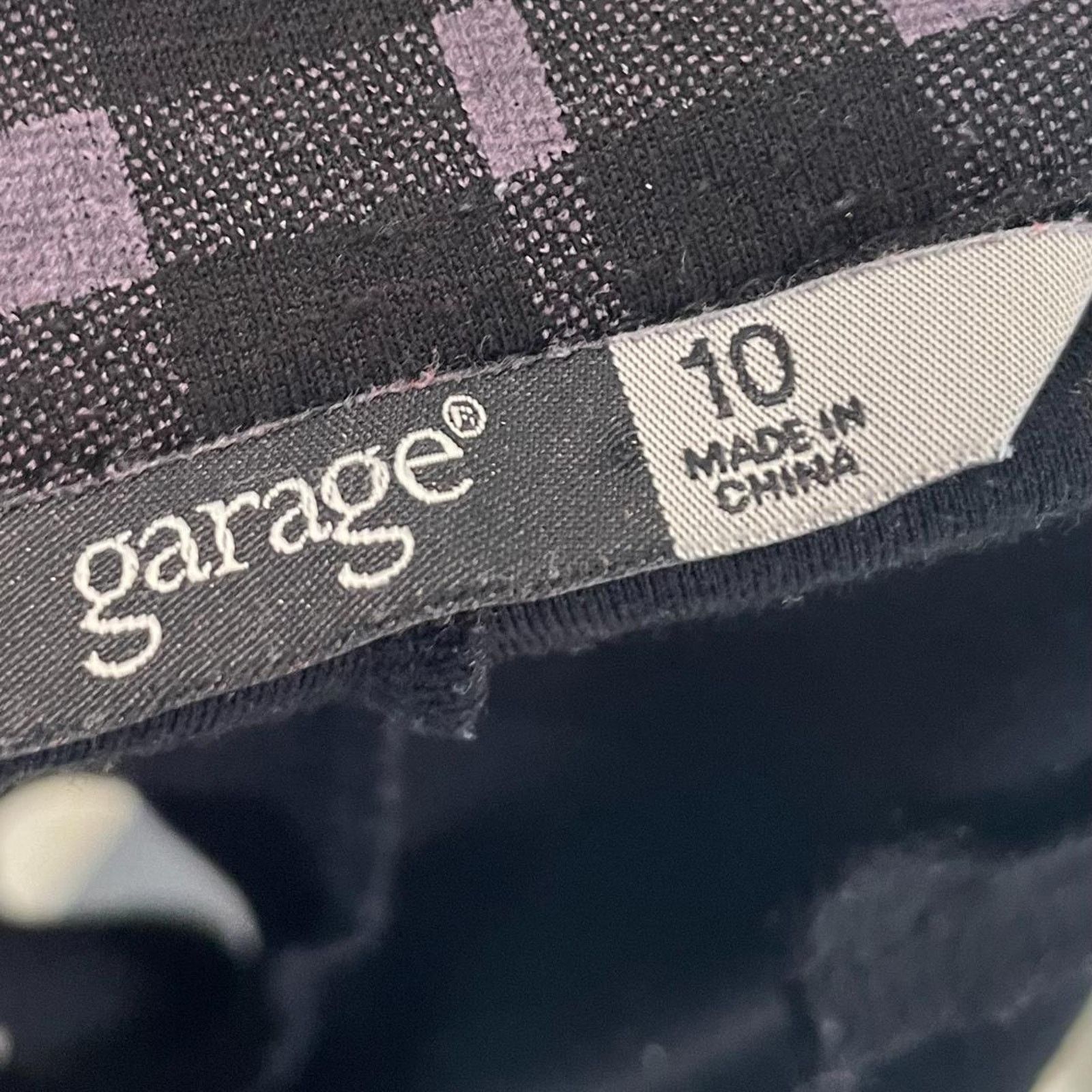 Garage Garage High Waisted Paid Shorts, Size 6 Size 28" / US 6 / IT 42 - 4 Thumbnail
