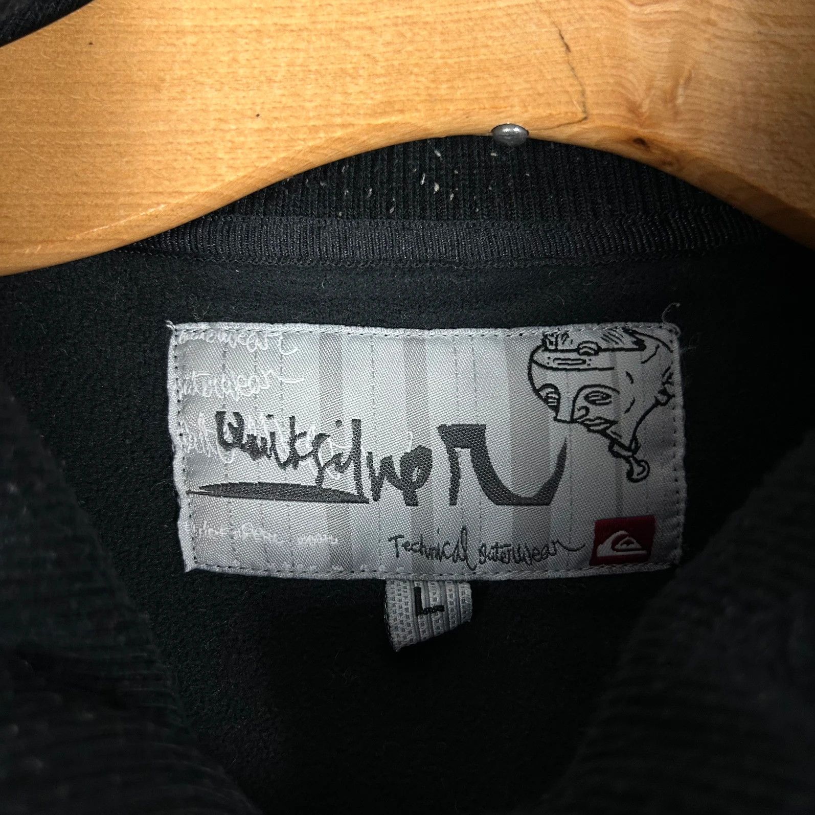 Quiksilver Quiksilver jacket big logo embriordery spellout zip jacket Size US L / EU 52-54 / 3 - 6 Thumbnail