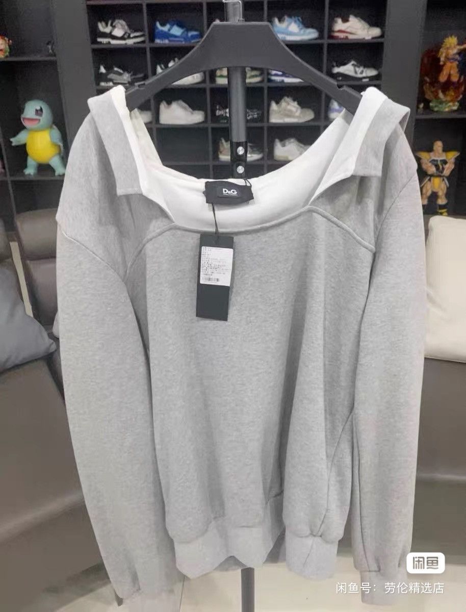Dolce & Gabbana dolce&gabbana low neck sweatshirt hoodie dior prada Size US M / EU 48-50 / 2 - 1 Thumbnail