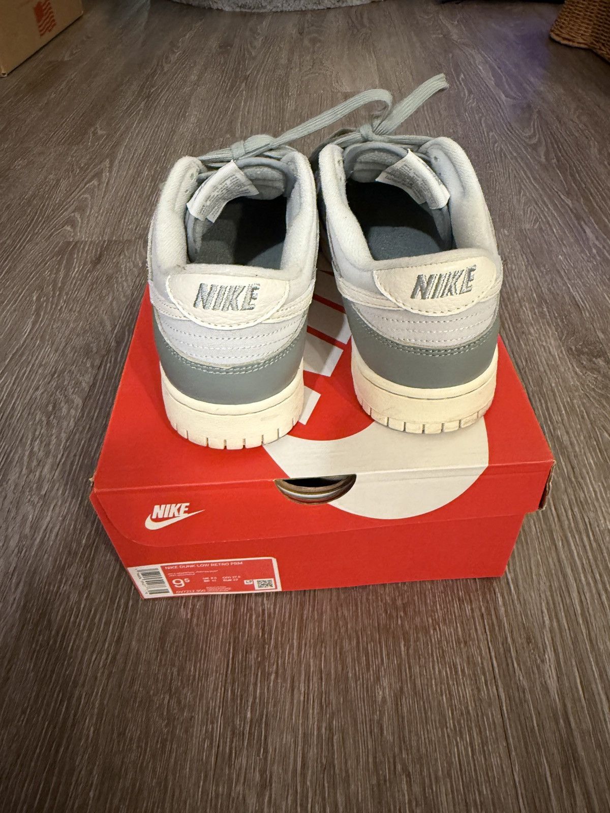 Nike Nike Dunk Low Mica Green Size US 9.5 / EU 42-43 - 1 Thumbnail