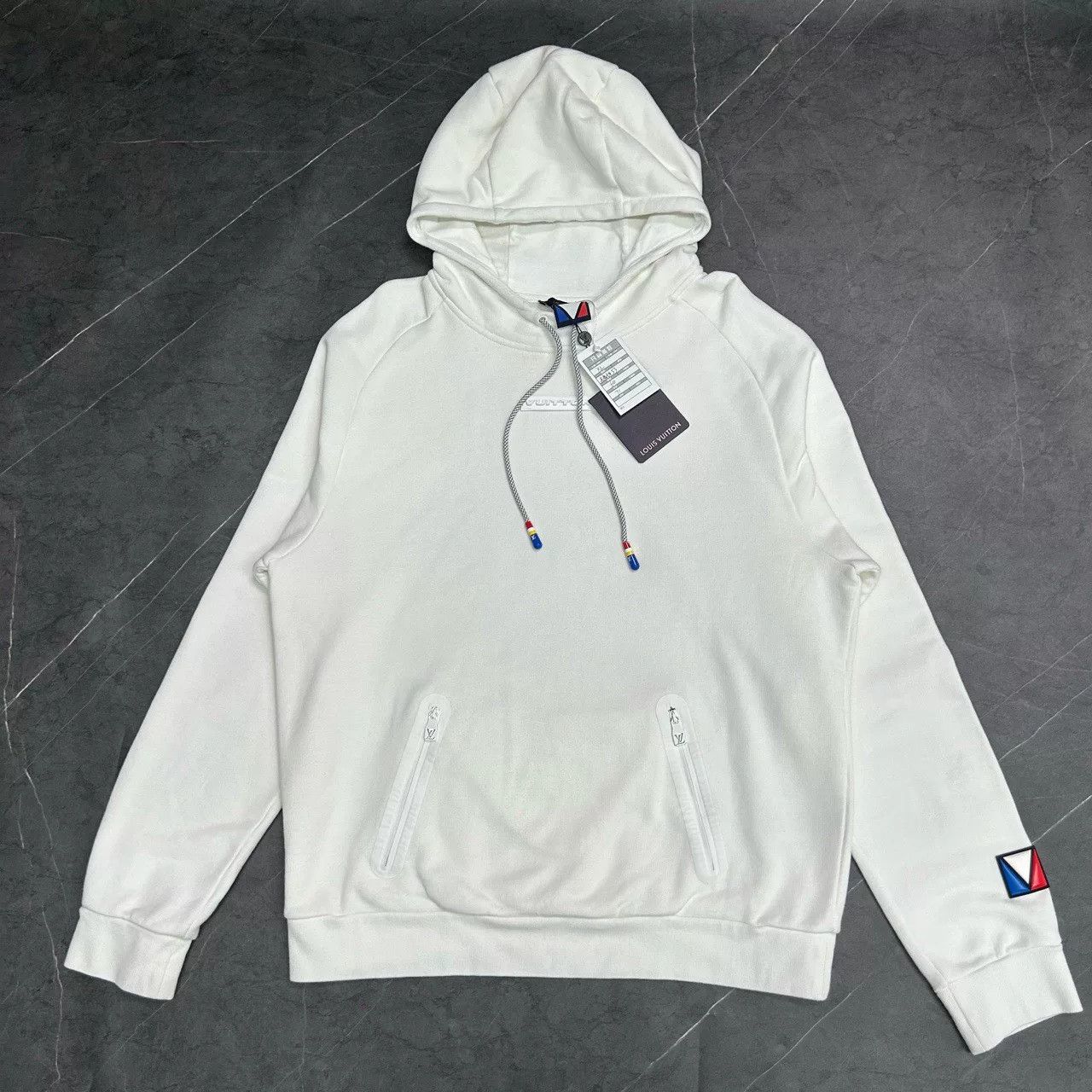 Louis Vuitton Louis Vuitton Hoodie XL Men Size US XL / EU 56 / 4 - 1 Thumbnail
