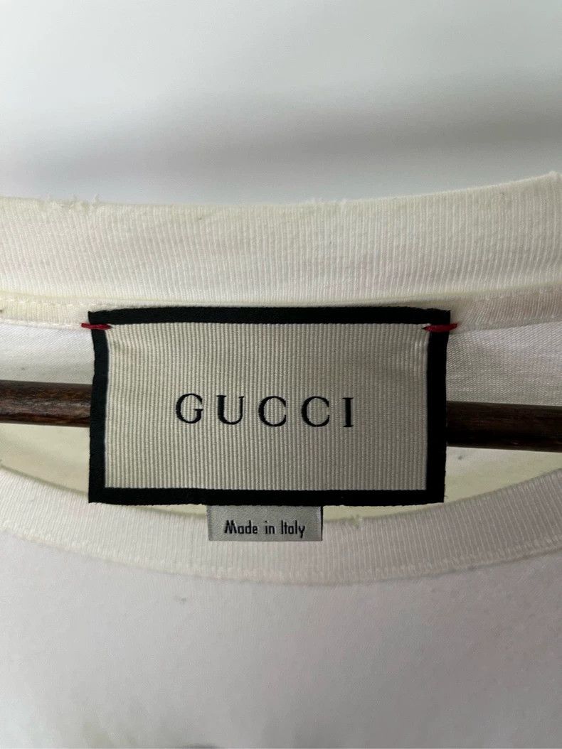 Gucci Gucci Blurred print on the chest destroys short sleeves 250 Size US M / EU 48-50 / 2 - 3 Thumbnail