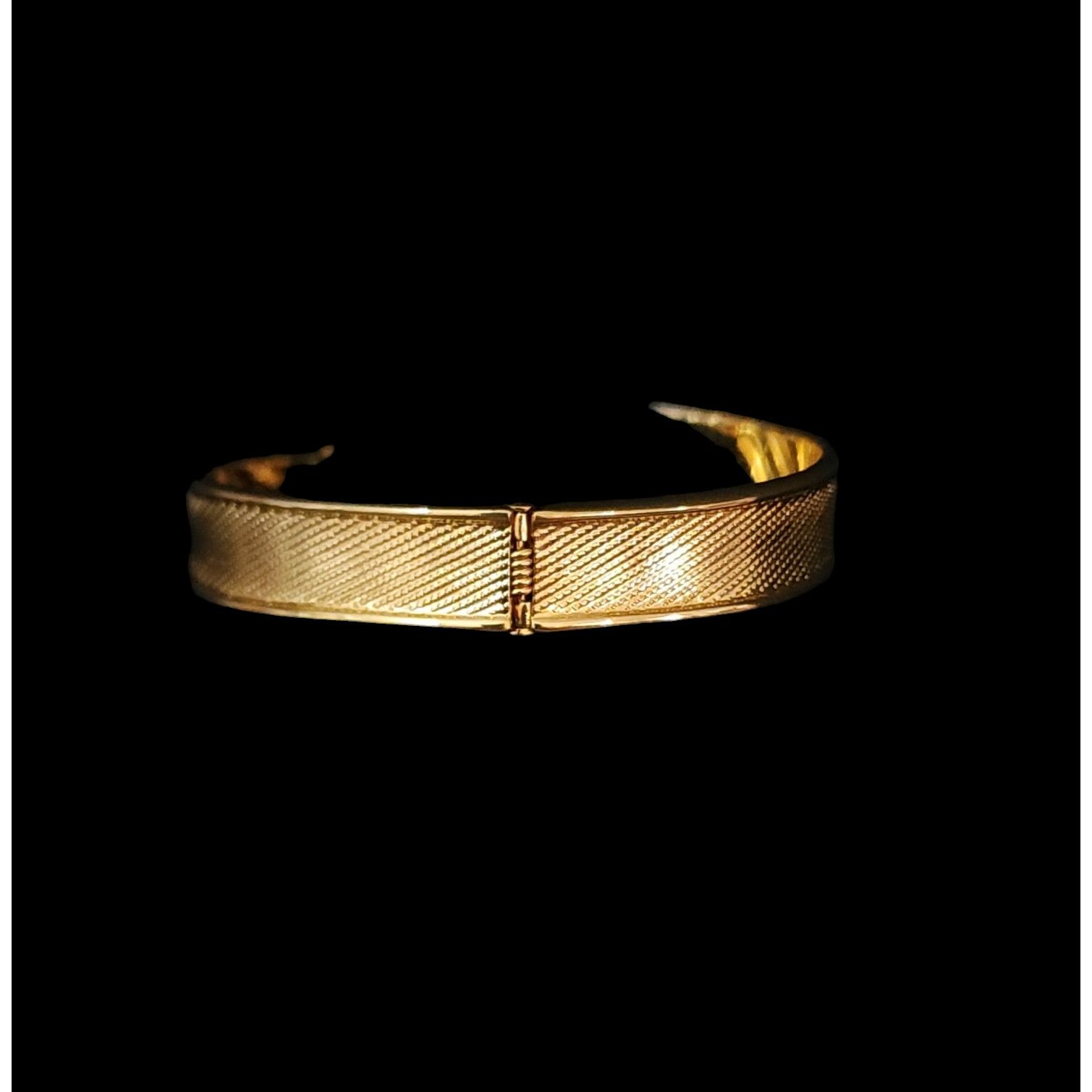 Monet Vintage Monet hinged cuff gold tone bracelet. Size ONE SIZE - 5 Thumbnail