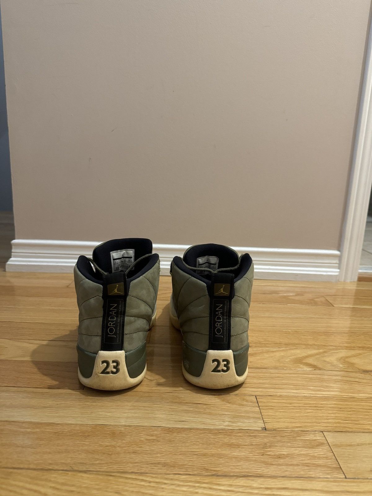Jordan Brand Jordan 12 Class of 2003 Size US 8.5 / EU 41-42 - 3 Thumbnail