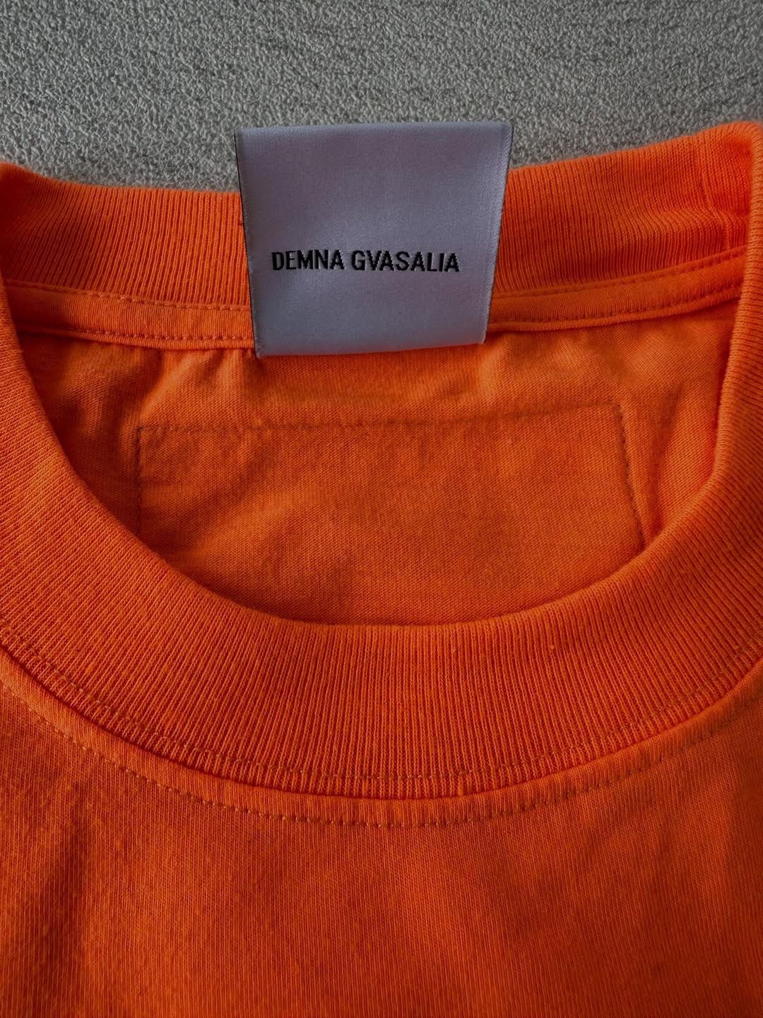 Vetements Priority Mail Tshirt Size US M / EU 48-50 / 2 - 4 Thumbnail