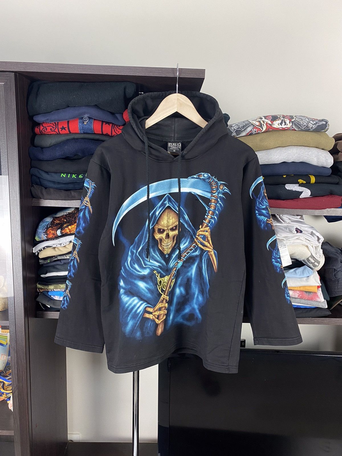 Japanese Brand × Vintage Vintage Y2K Fire Skull and Dragon Rock Of The T Shirt Hoodie Size US M / EU 48-50 / 2 - 1 Thumbnail