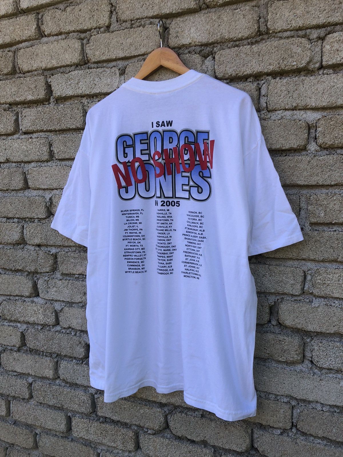 Vintage Vintage Y2K 2005 George Jones No Show Tour Concert Tee Size US XXL / EU 58 / 5 - 9 Thumbnail