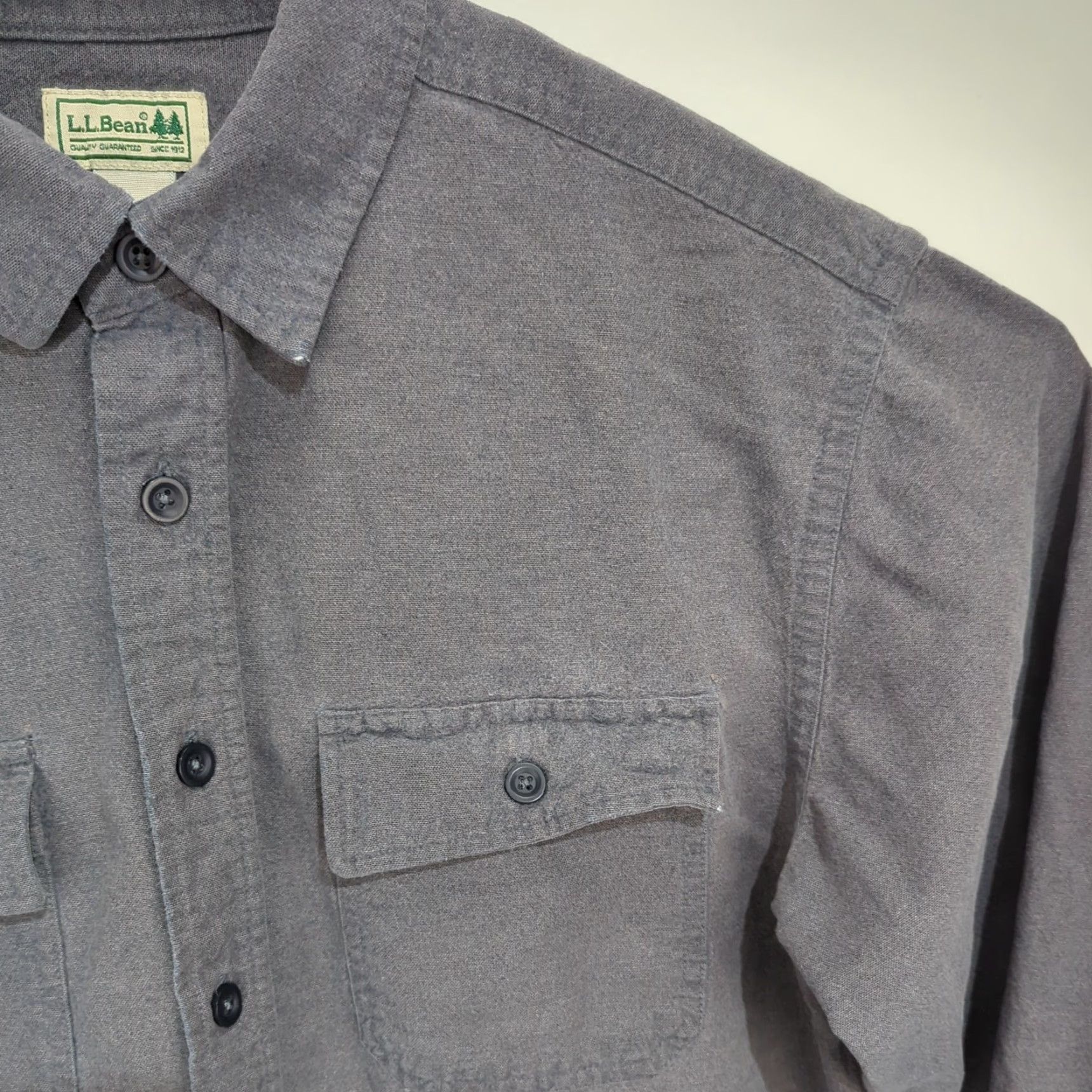 Vintage LL Bean Chamois Gray Button Up Shirt Men’s Large Reg Traditional Fit Thick Size US L / EU 52-54 / 3 - 6 Thumbnail