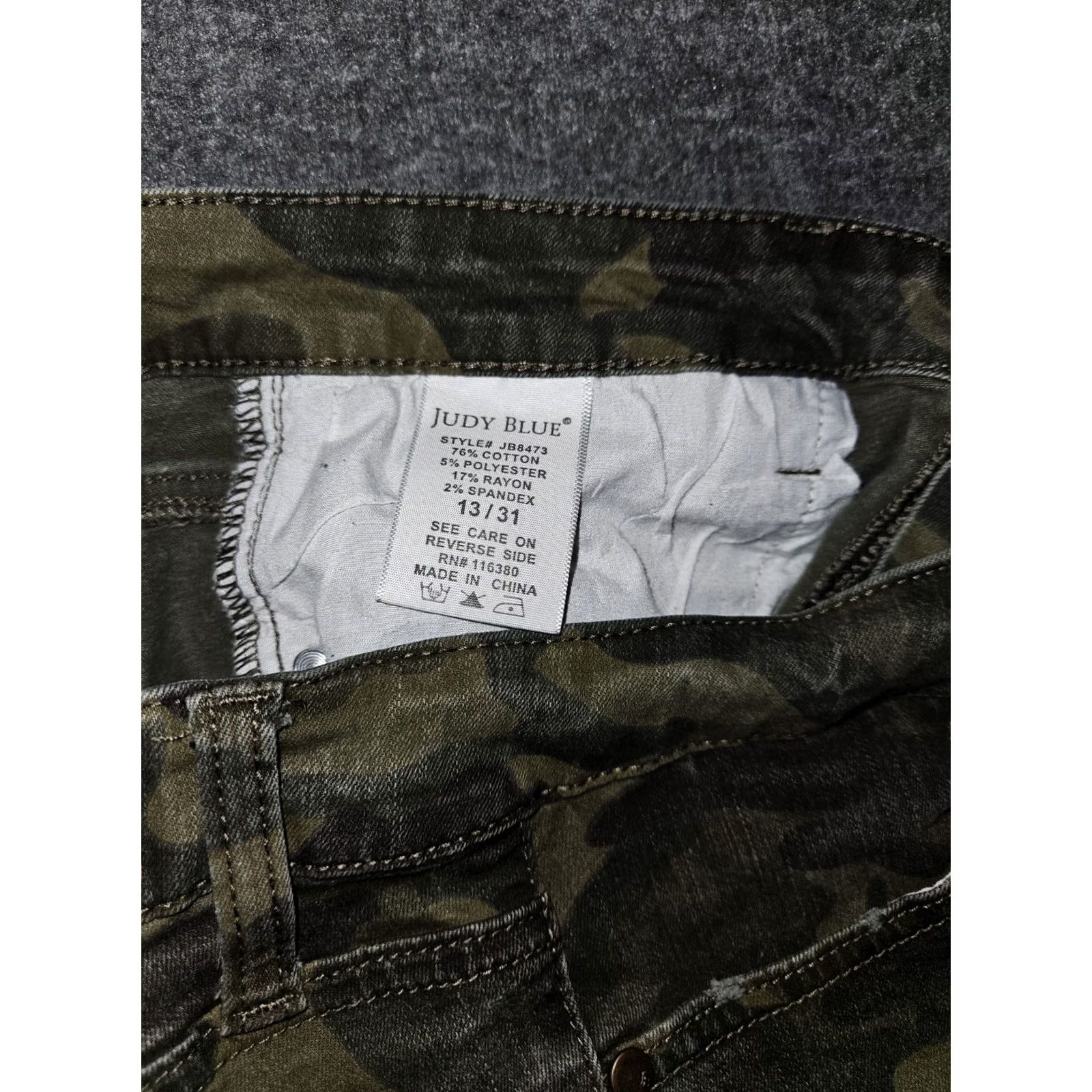 Vintage Judy Blue Skinny Fit Ankle Camo Jeans Women's 13/31 Mid Rise Distressed Frayed Camouflage Denim Pants Flannel? Size 34" / US 12 / IT 48 - 3 Thumbnail