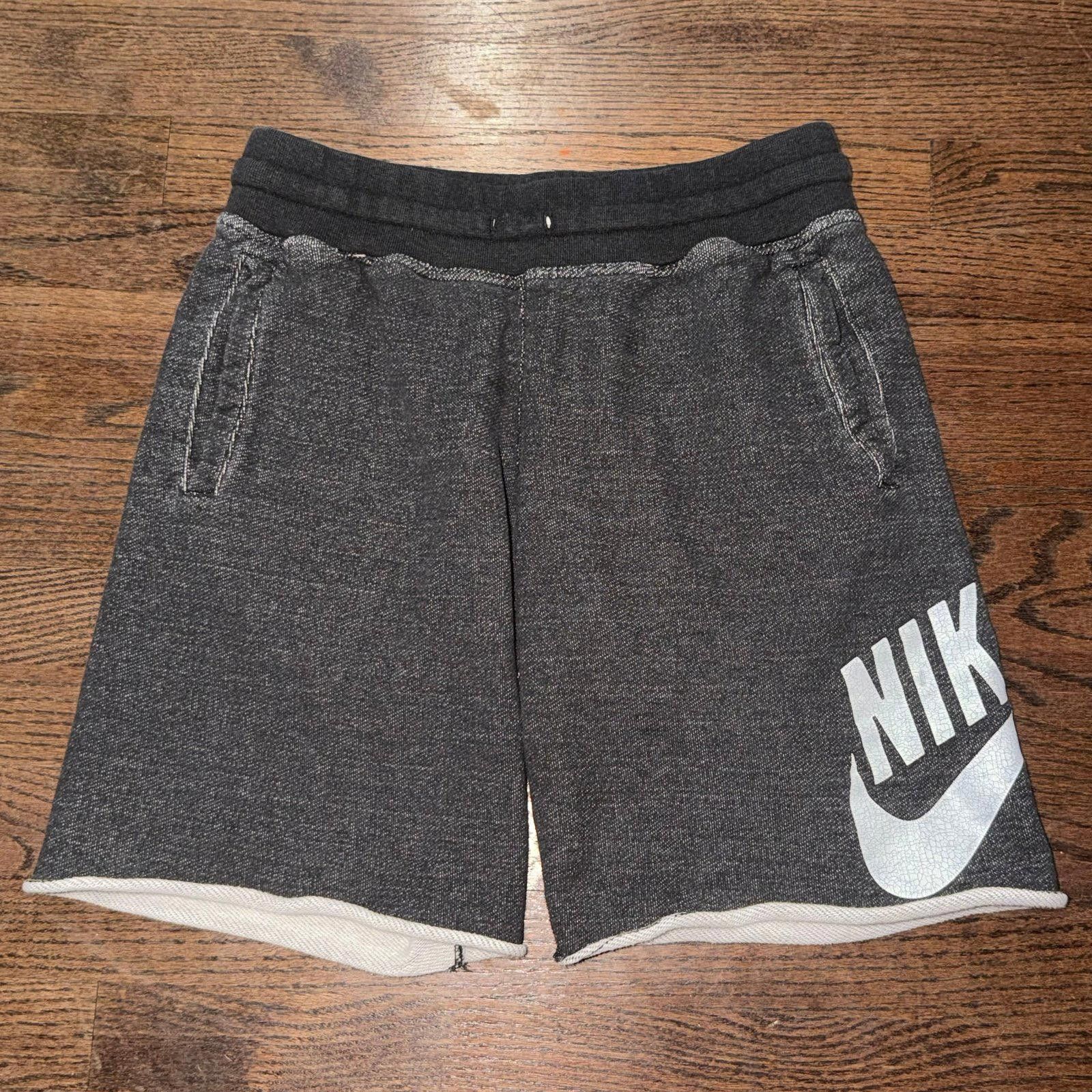 Nike Nike Sportswear Alumni French Terry Volley Shorts Mens SM Size US 30 / EU 46 - 1 Thumbnail