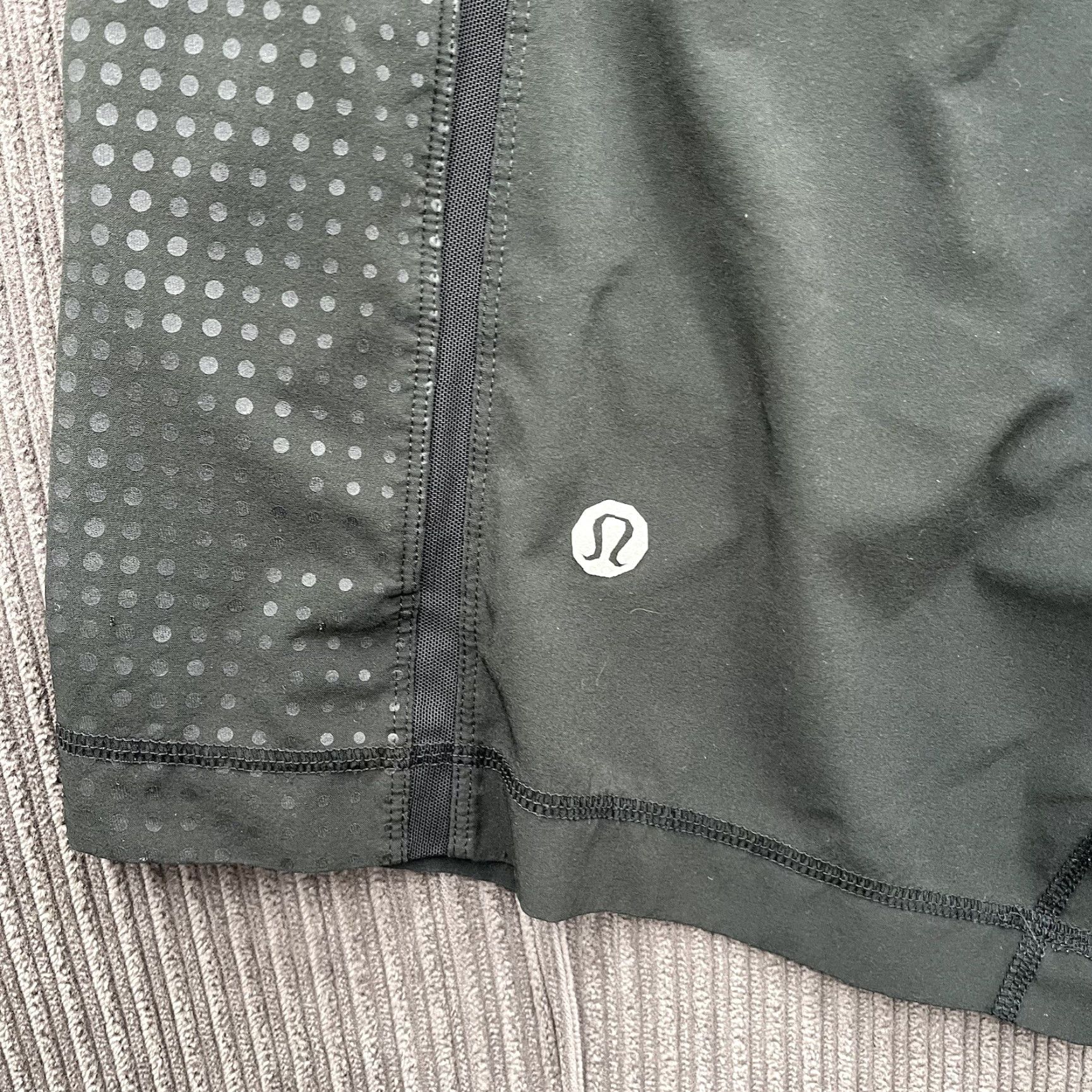 Lululemon Lululemon Men Shorts Size 29 Black Athleisure Gym Training Outdoors Beach Casual Shirt Size US 29 - 6 Thumbnail