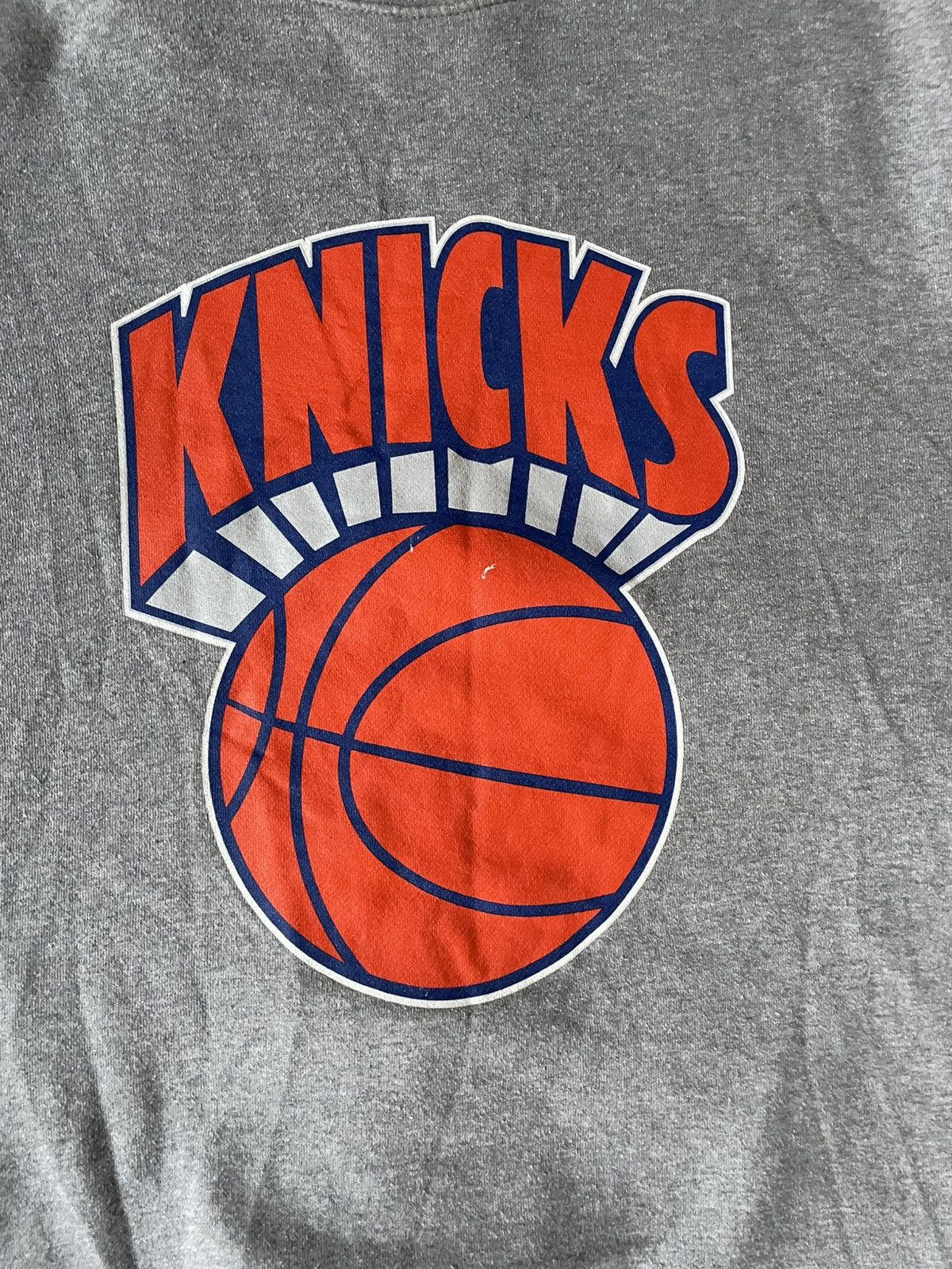 Mitchell & Ness Vintage grey sweatshirt with Knicks print Size US L / EU 52-54 / 3 - 6 Thumbnail