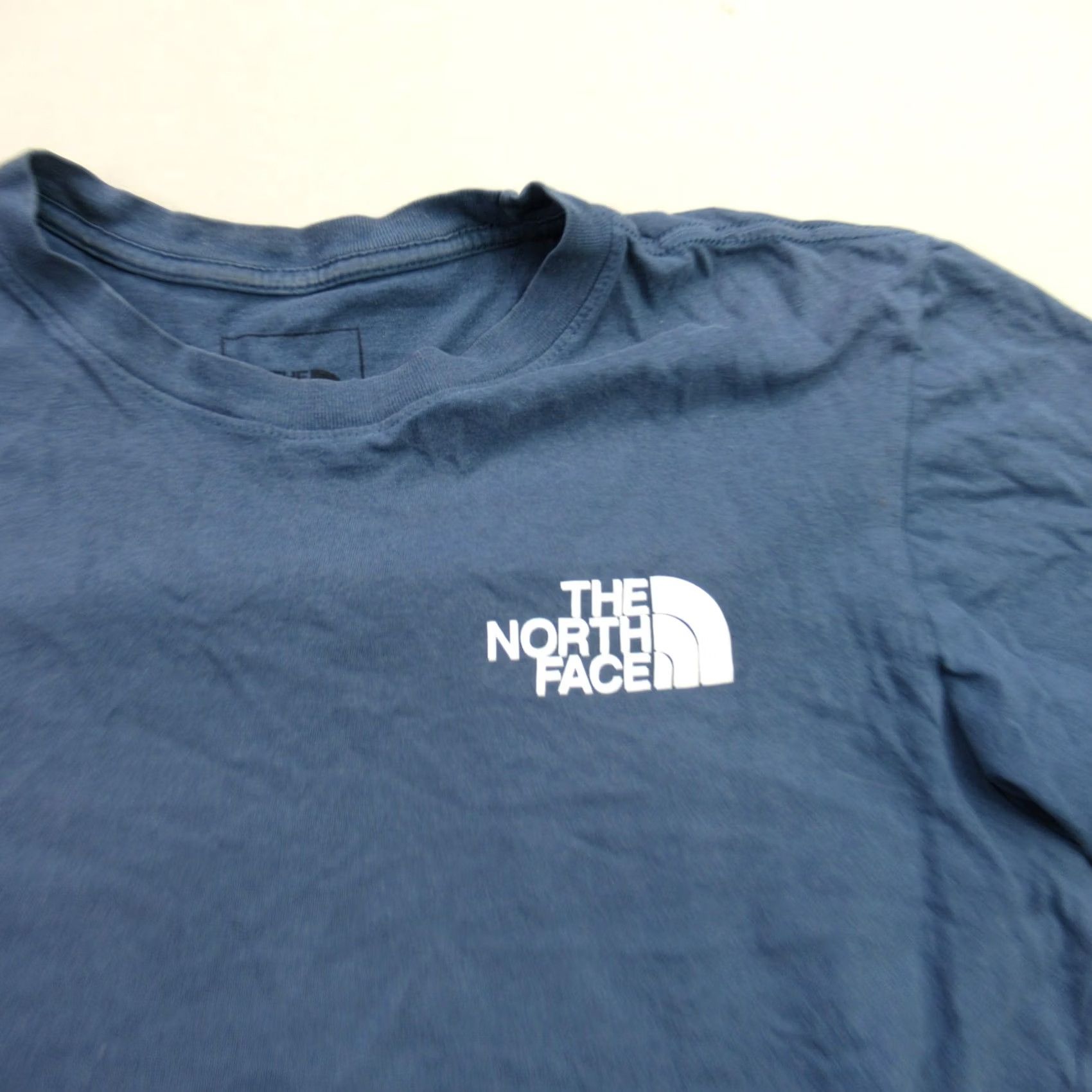 The North Face The North Face Shirt Womens Small Short Sleeve Crew Neck Pullover Lightweight Blue Size S / US 4 / IT 40 - 3 Thumbnail