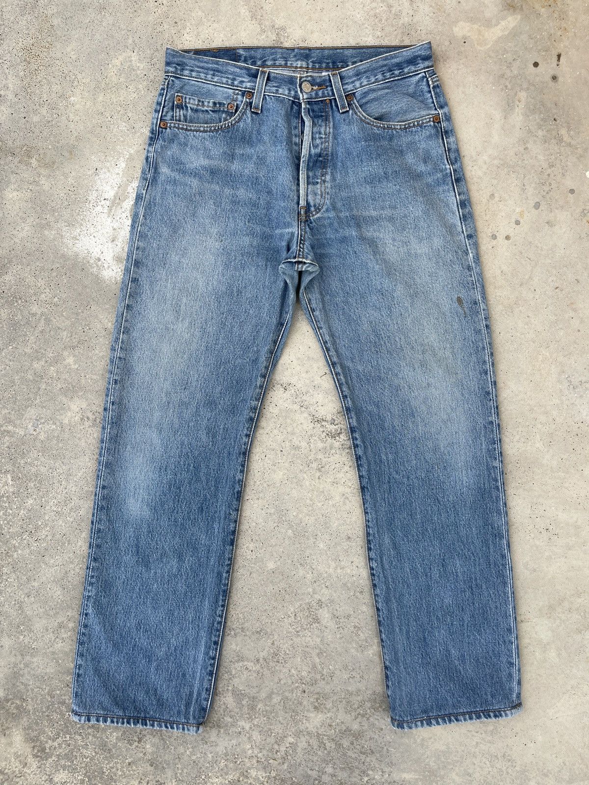 Levi's × Levi's Vintage Clothing × Vintage Levi’s 501 Vintage Y2K Faded Blue Denim Jeans Size US 32 / EU 48 - 1 Thumbnail