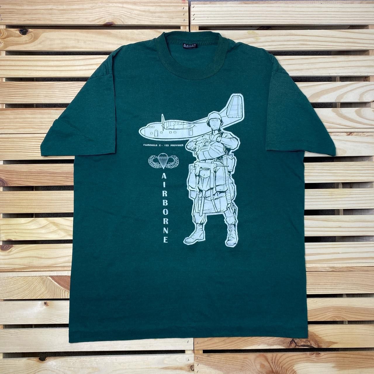 Fruit Of The Loom Vintage U.S. Army Airborne Green Military Tee Size Large Size US L / EU 52-54 / 3 - 1 Thumbnail