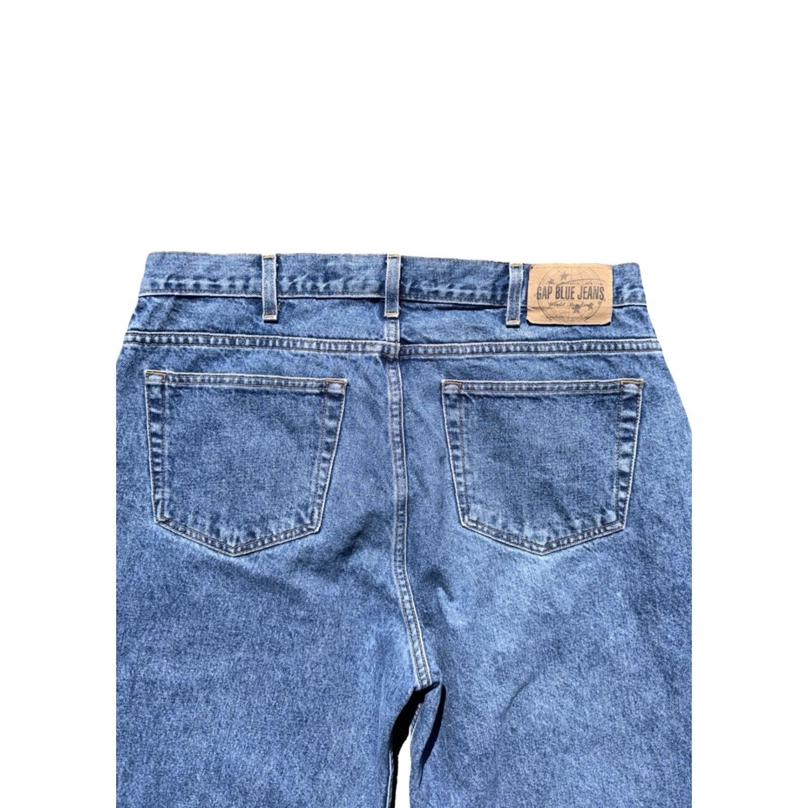 Gap VINTAGE Gap Jeans 90s Light Wash Baggy Straight 36x36 Men Global 90s, Size 36, Inseam 36, Blue Size US 36 / EU 52 - 4 Thumbnail