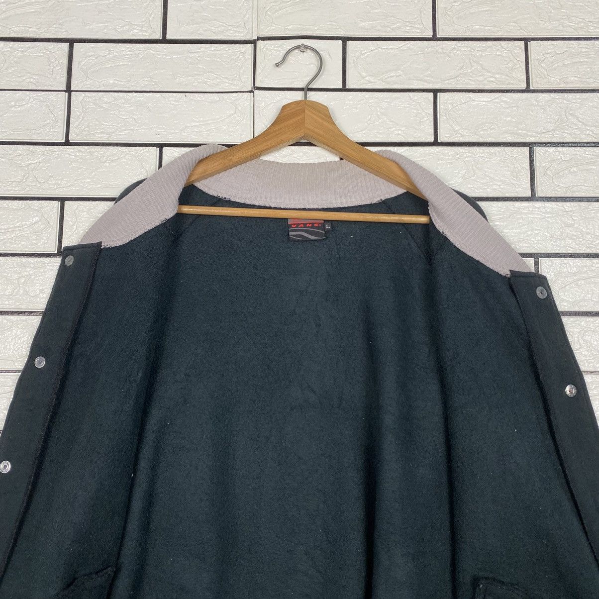 Japanese Brand 📌Vintage Bomber Jacket Vans Snap Button Size US L / EU 52-54 / 3 - 15 Thumbnail
