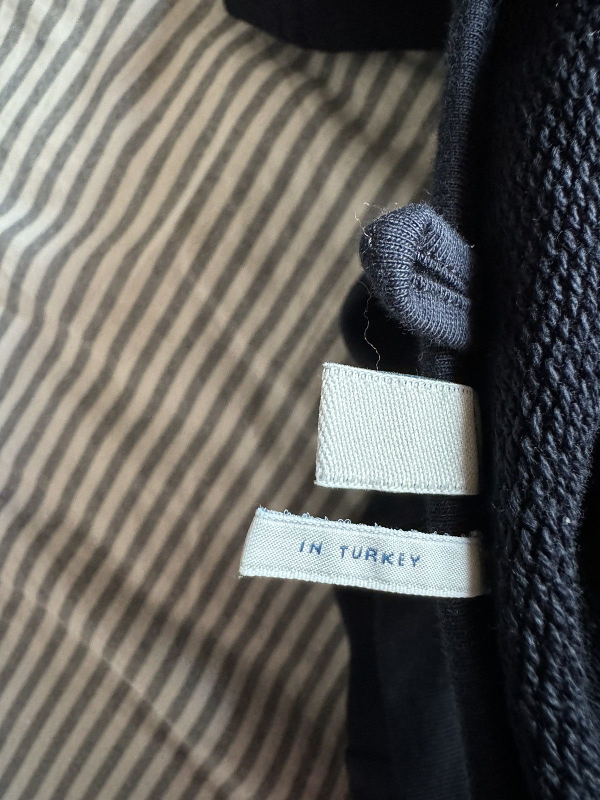 Moncler Moncler logo patch shorts Size US 29 - 7 Thumbnail