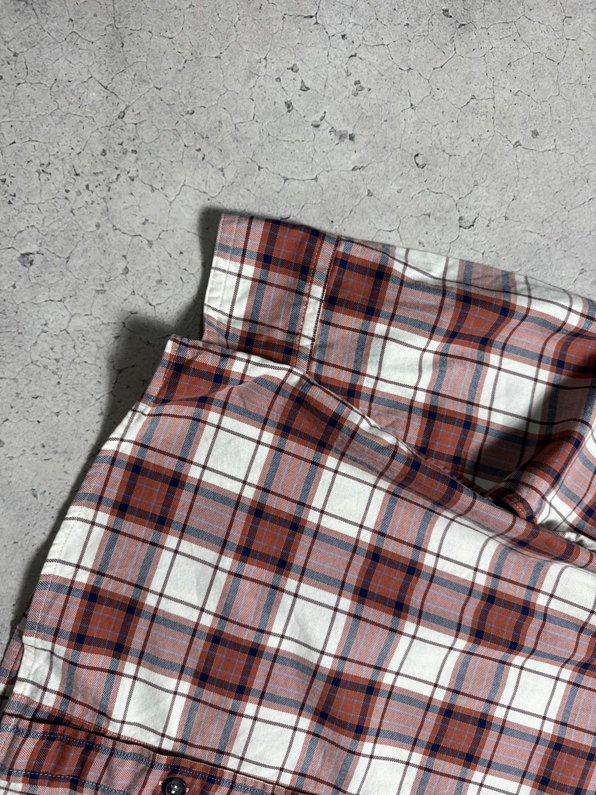 A.P.C. A.P.C Check Button Up Shirt Flannel Size L Size US L / EU 52-54 / 3 - 3 Thumbnail
