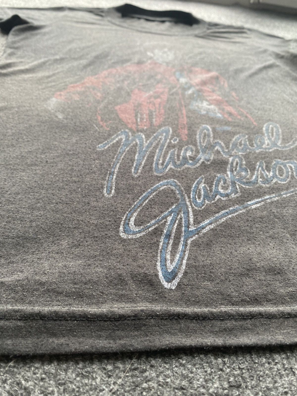 Band Tees 🔥’84 Michael Jackson Thriller sun Faded washed Top m size Size M / US 6-8 / IT 42-44 - 16 Thumbnail