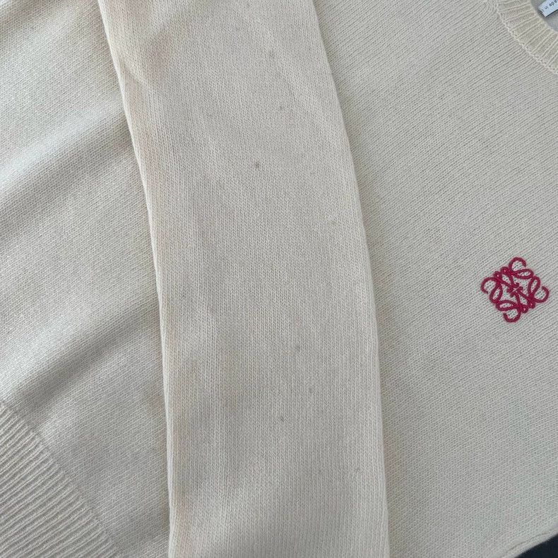Loewe cream cropped Loewe sweater with logo Size US S / EU 44-46 / 1 - 3 Thumbnail