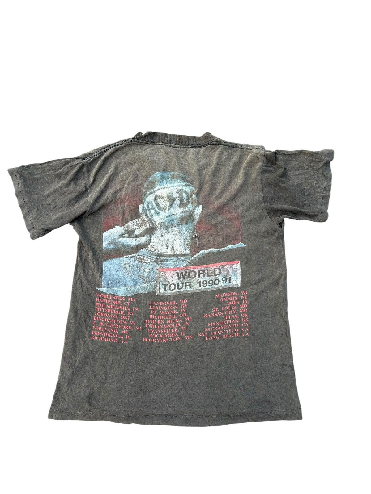 Band Tees 80s' THRASHED VINTAGE ACDC BAND SUNFADED REPAIR ALTE SHIRT Size US S / EU 44-46 / 1 - 5 Thumbnail