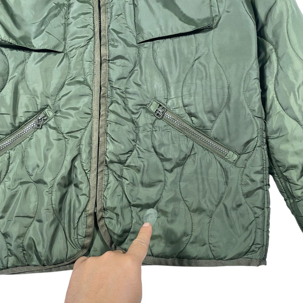 Avirex × Japanese Brand Vintage Avirex Quilted Zipper Jacket L Size Green Army Size US L / EU 52-54 / 3 - 5 Thumbnail
