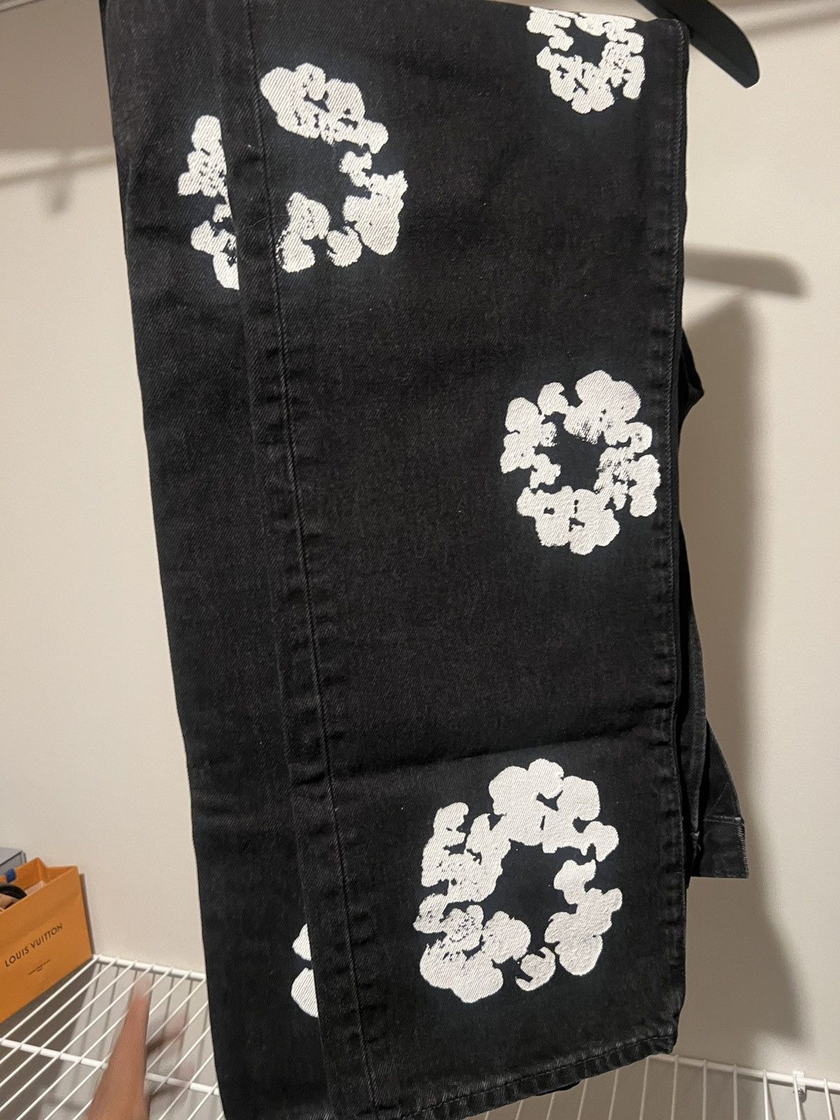 DENIM TEARS Levi's x Denim Tears The Cotton Wreath Jean 'Black' Size US 38 / EU 54 - 2 Thumbnail