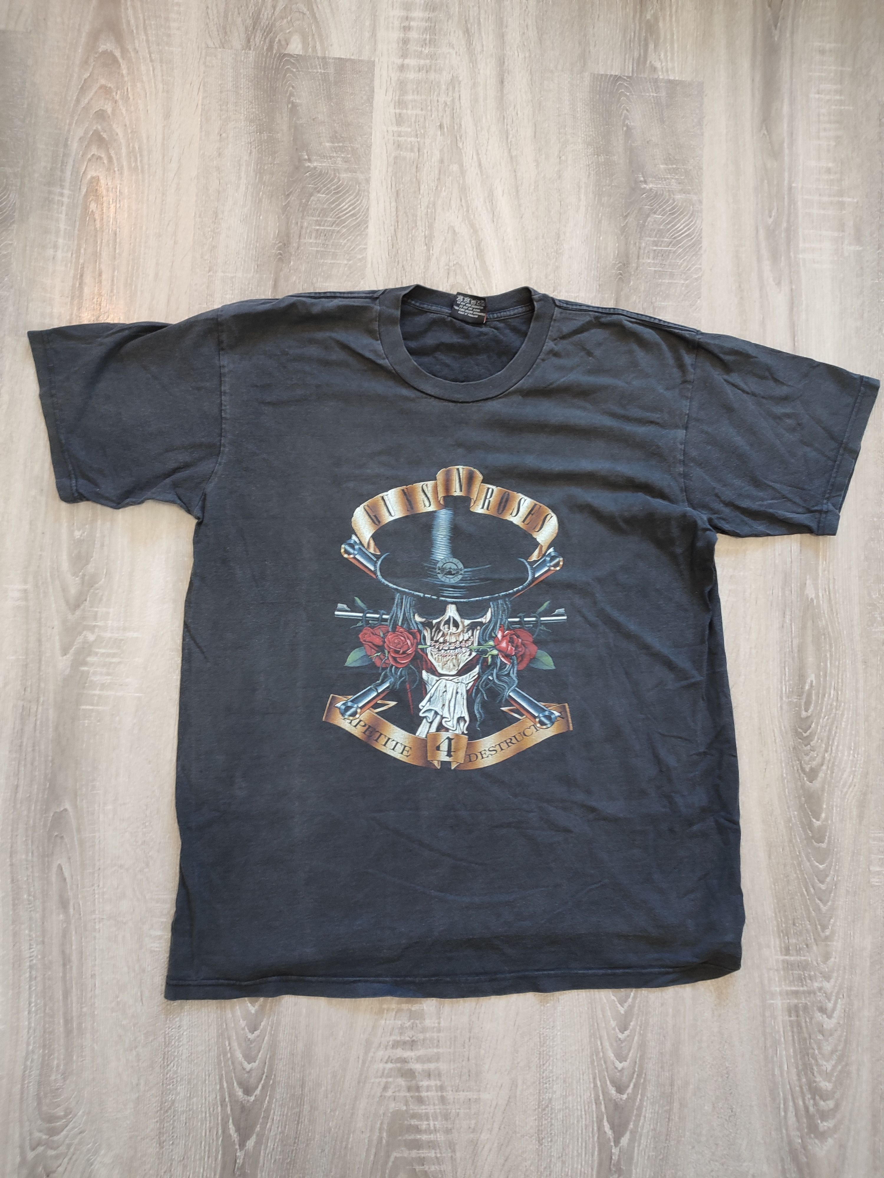 Vintage Guns N' Roses Guns N Roses Use Your Illusion tour T Shirt Size US XL / EU 56 / 4 - 1 Thumbnail
