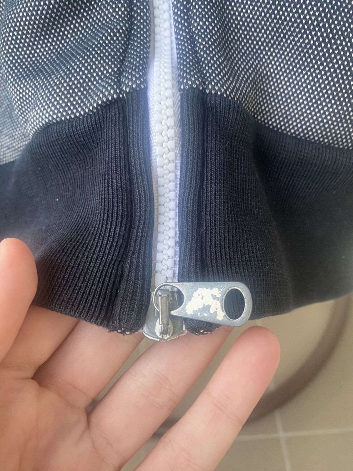 Dior Luxury zip sweatshirt with mini logo dior Size US L / EU 52-54 / 3 - 8 Thumbnail