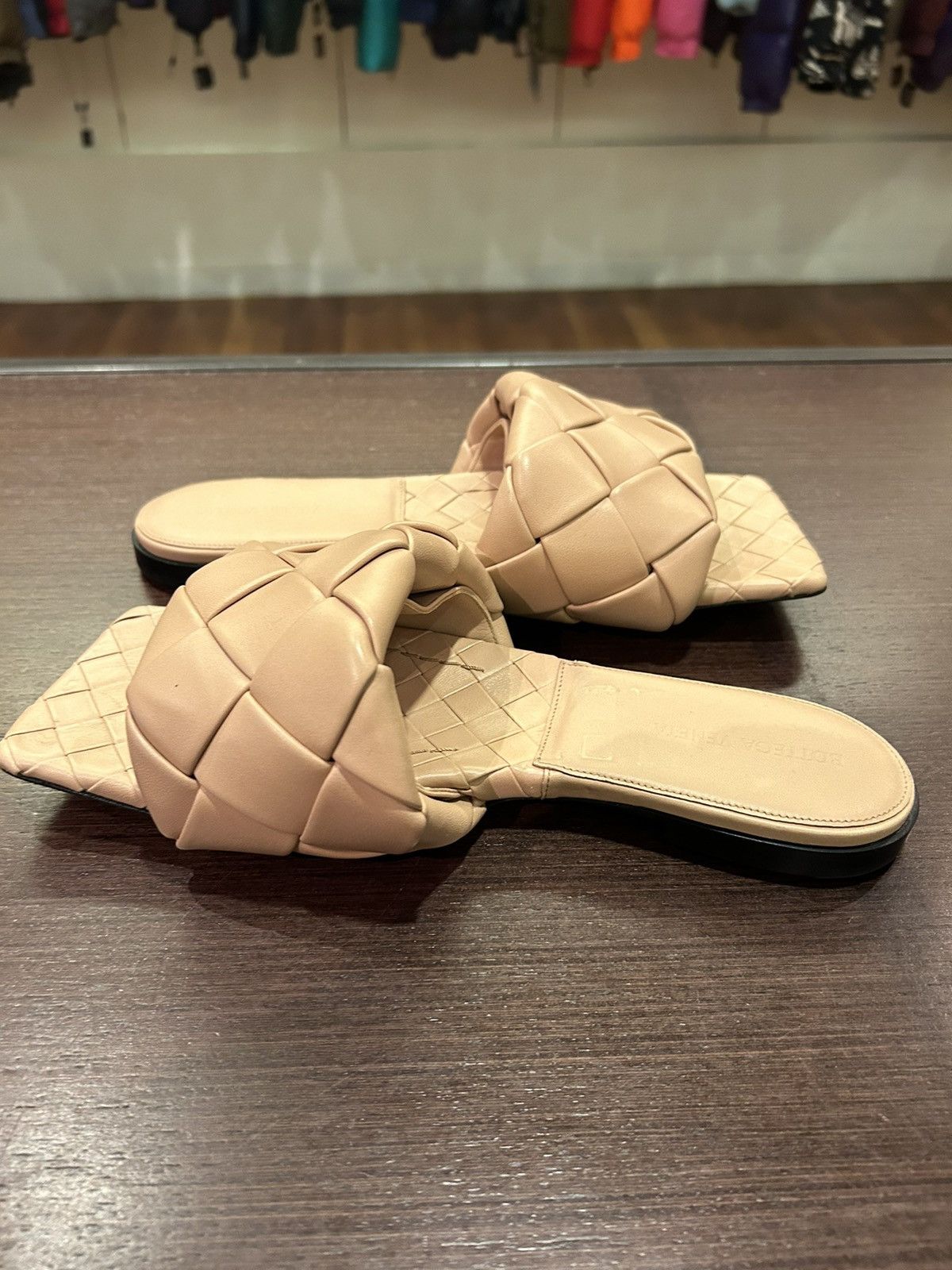 Bottega Veneta Bottega Veneta Lido Intrecciato Flat Sandals Cream Size US 11 / IT 41 - 3 Thumbnail